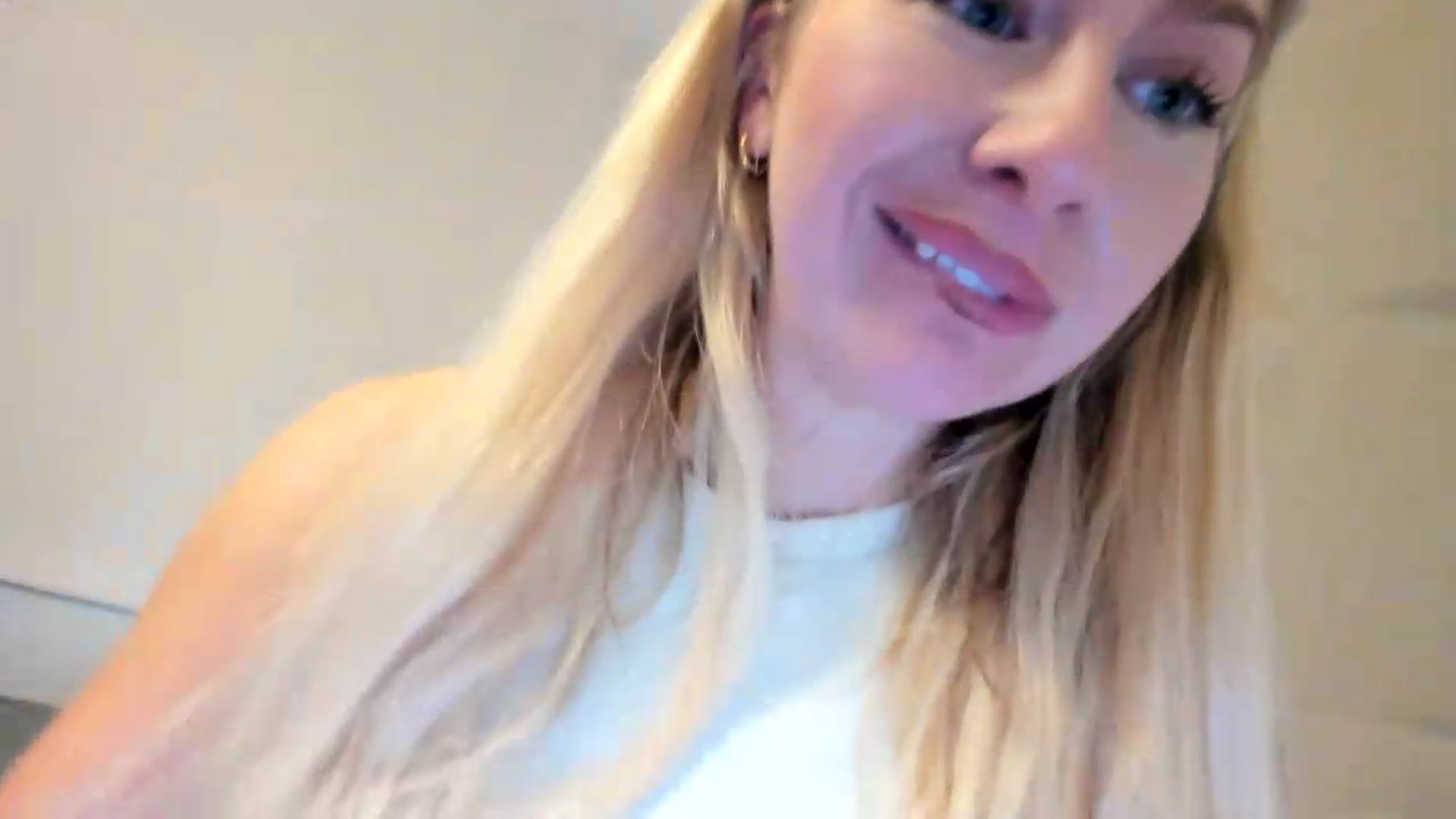 Gallery image thumbnail from British_Cutie's myfreecams stream on, 07/29/2026, 19:09 image 8 of 20