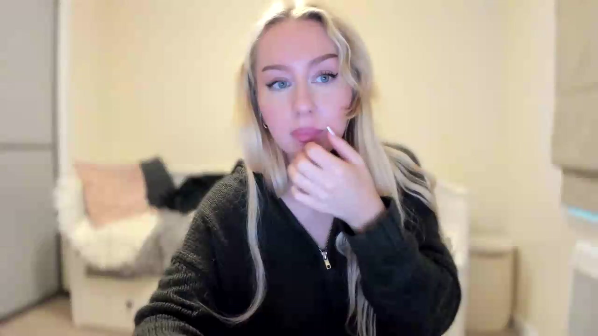 Gallery image thumbnail from British_Cutie's myfreecams stream on, 07/29/2026, 20:36 image 3 of 20