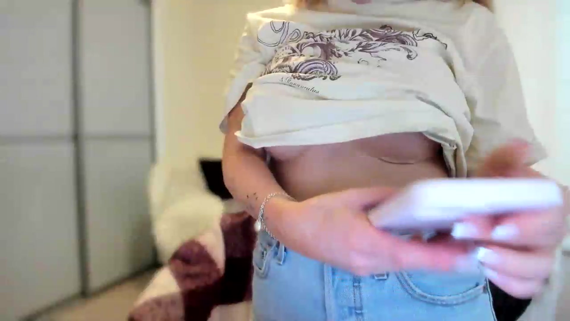 Gallery image thumbnail from British_Cutie's myfreecams stream on, 08/03/2026, 09:47 image 11 of 20
