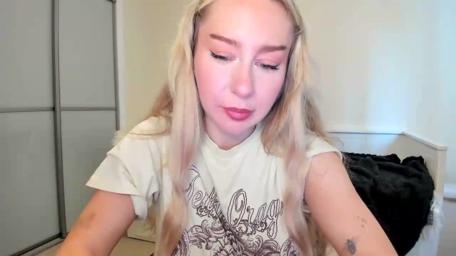 Gallery image thumbnail from British_Cutie's myfreecams stream on, 08/03/2026, 09:47 image 15 of 20