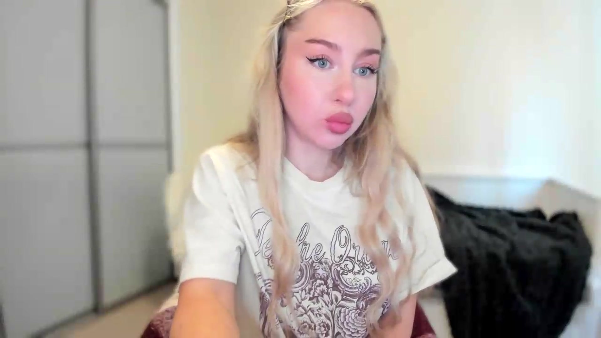 Gallery image thumbnail from British_Cutie's myfreecams stream on, 08/03/2026, 09:47 image 6 of 20