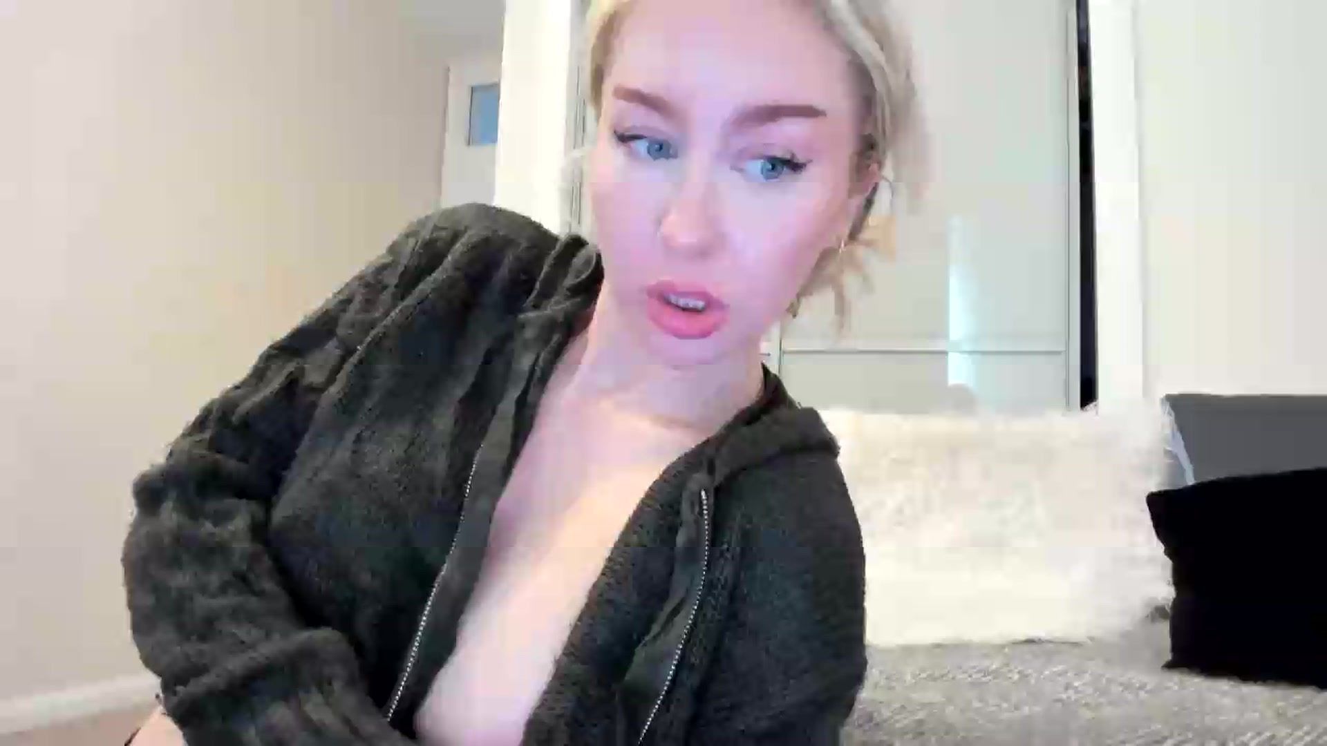 Gallery image thumbnail from British_Cutie's myfreecams stream on, 08/03/2026, 15:06 image 19 of 20