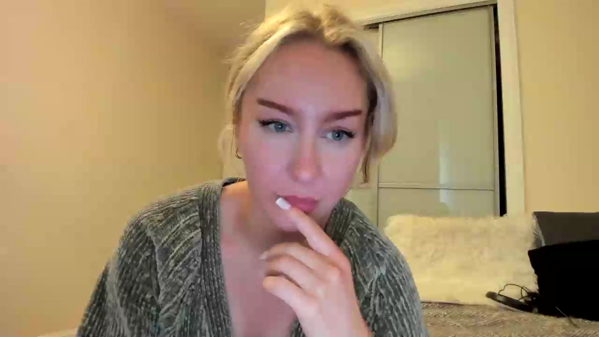 Gallery image thumbnail from British_Cutie's myfreecams stream on, 08/03/2026, 17:36 image 18 of 20