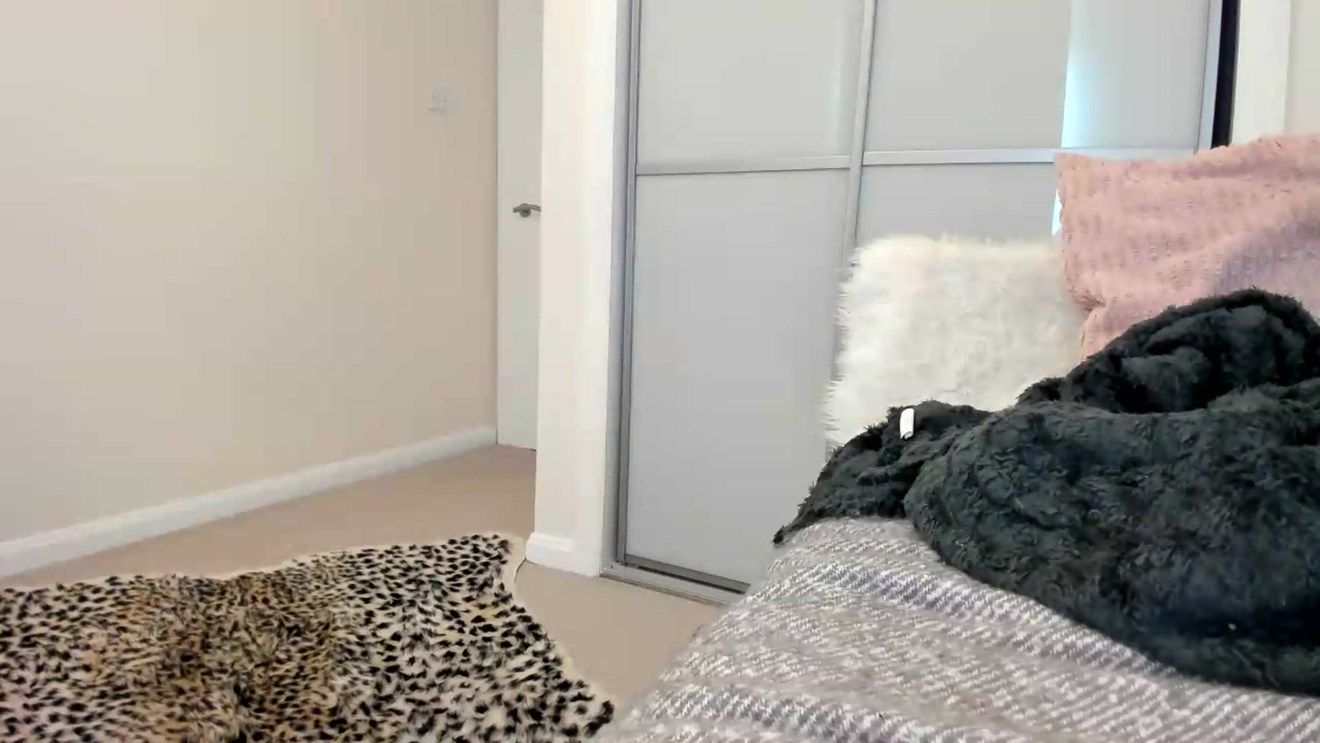 Gallery image thumbnail from British_Cutie's myfreecams stream on, 08/04/2026, 17:38 image 6 of 20