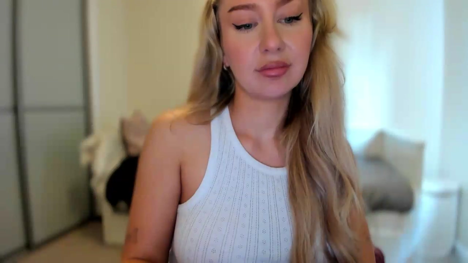 Gallery image thumbnail from British_Cutie's myfreecams stream on, 08/05/2026, 16:36 image 2 of 20