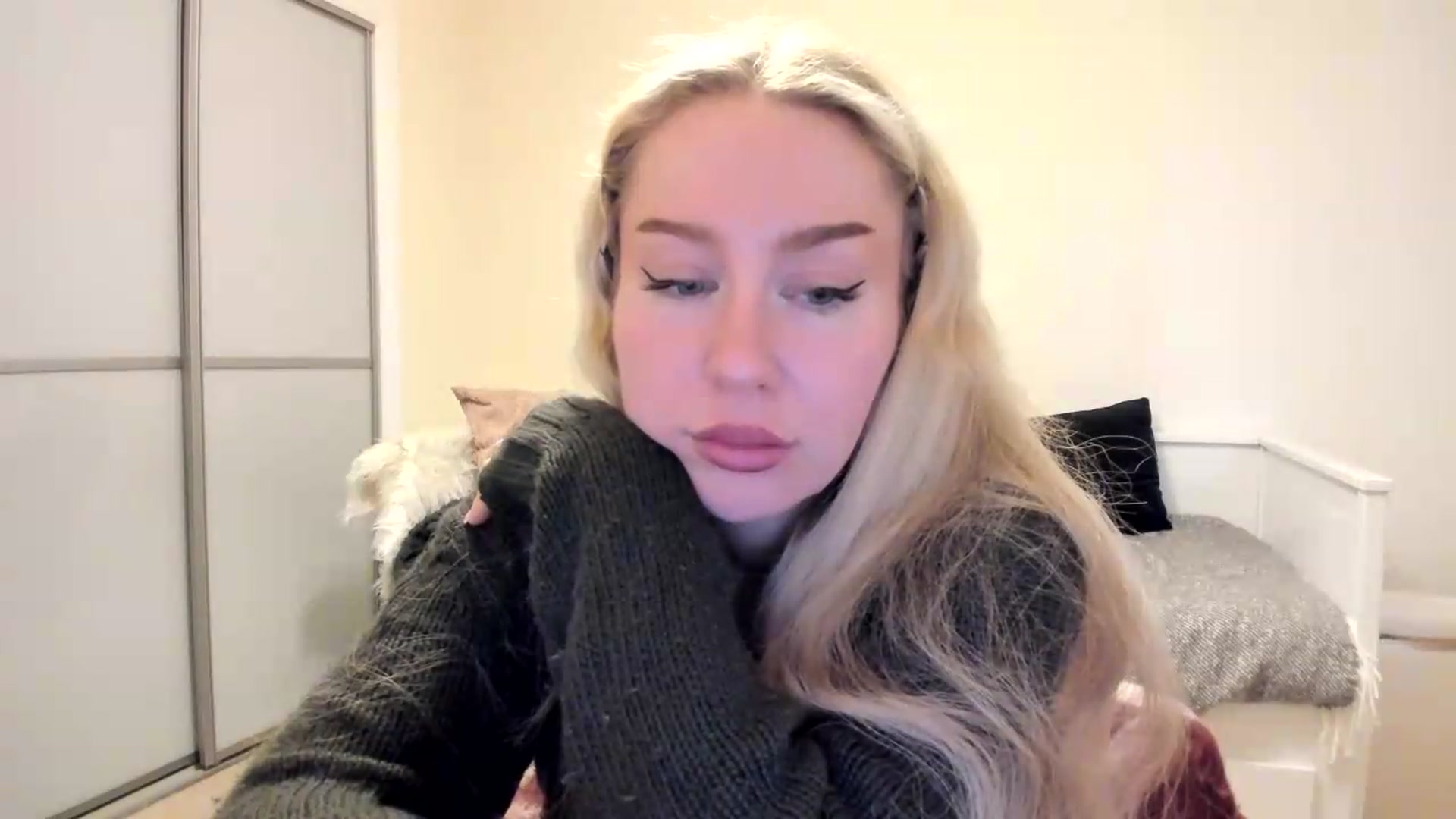 Gallery image thumbnail from British_Cutie's myfreecams stream on, 08/06/2026, 20:27 image 6 of 20