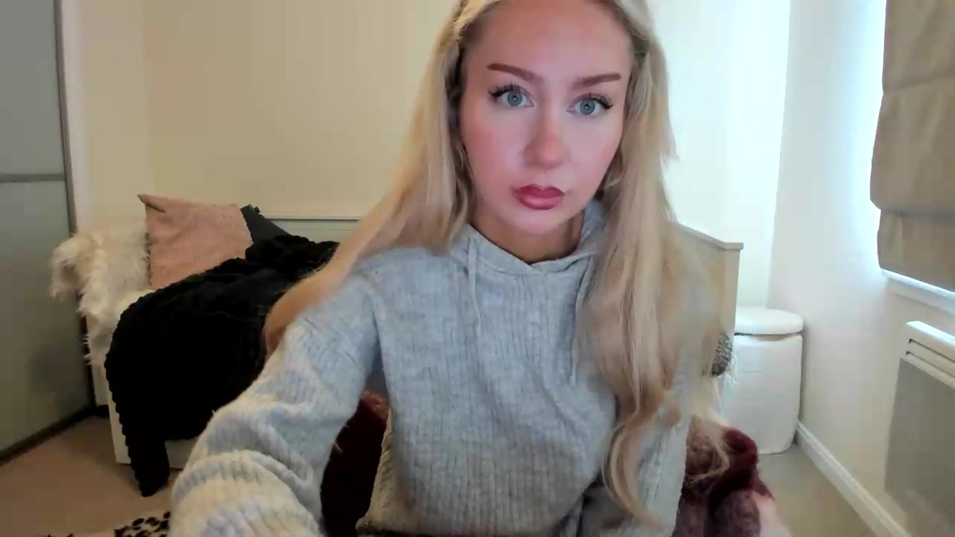 Gallery image thumbnail from British_Cutie's myfreecams stream on, 08/07/2026, 12:31 image 9 of 20