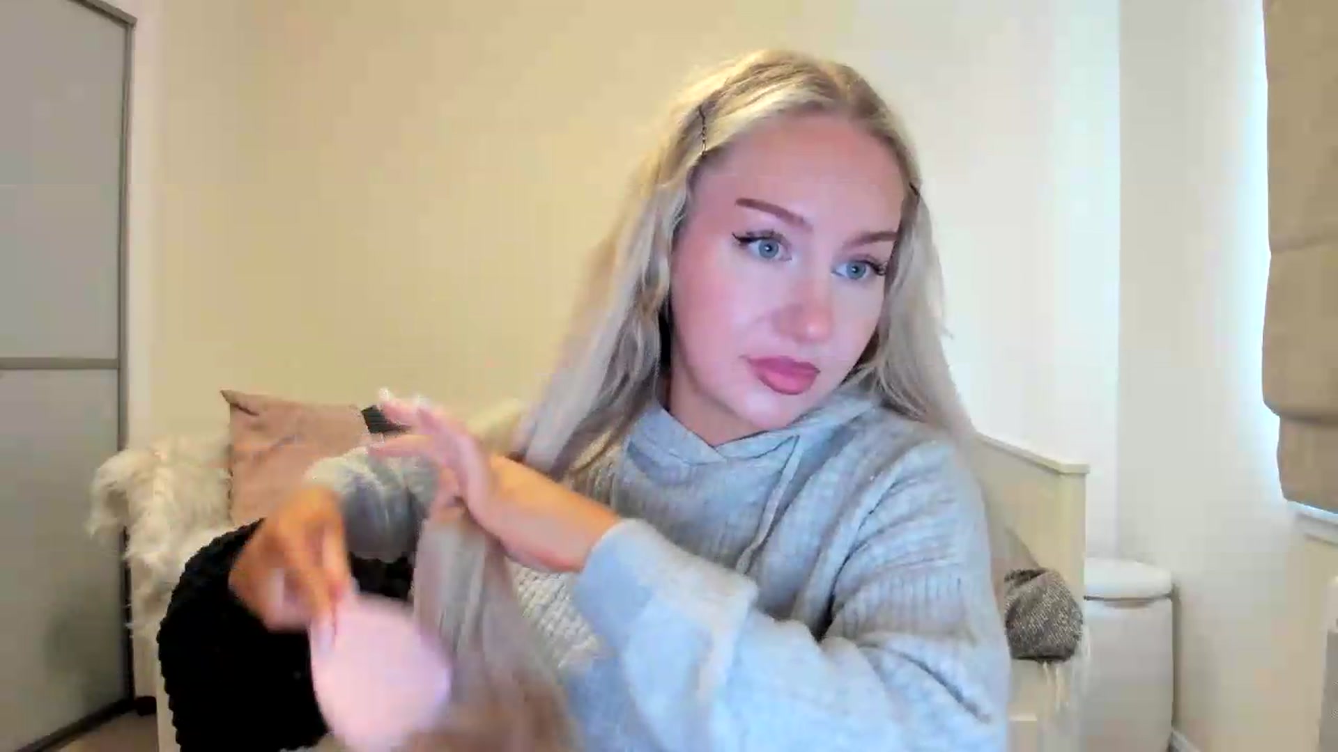 Gallery image thumbnail from British_Cutie's myfreecams stream on, 08/07/2026, 13:57 image 4 of 20