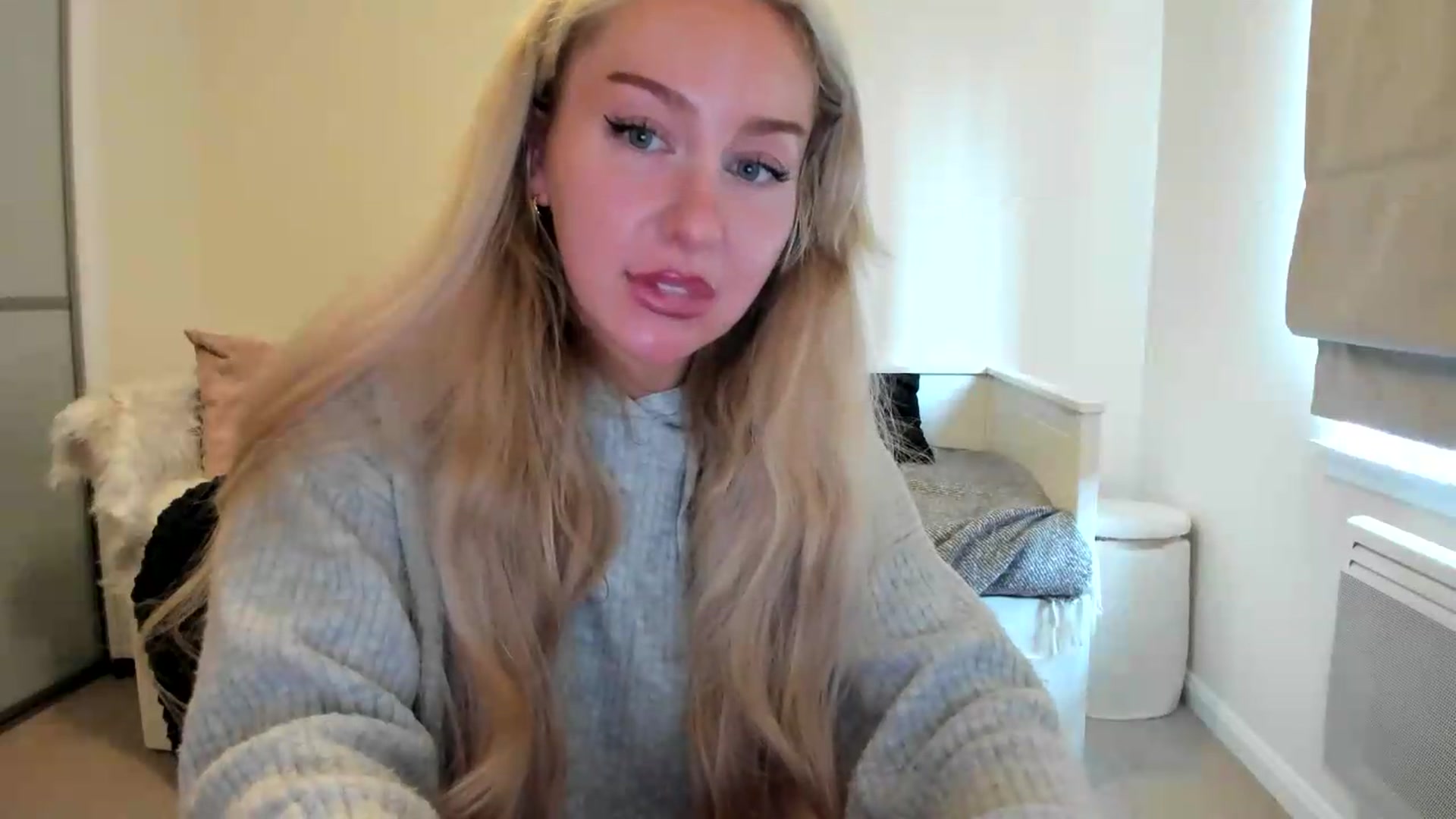 Gallery image thumbnail from British_Cutie's myfreecams stream on, 08/07/2026, 17:40 image 12 of 20