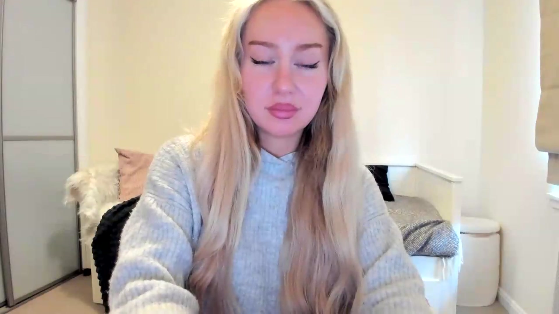 Gallery image thumbnail from British_Cutie's myfreecams stream on, 08/07/2026, 18:34 image 19 of 20
