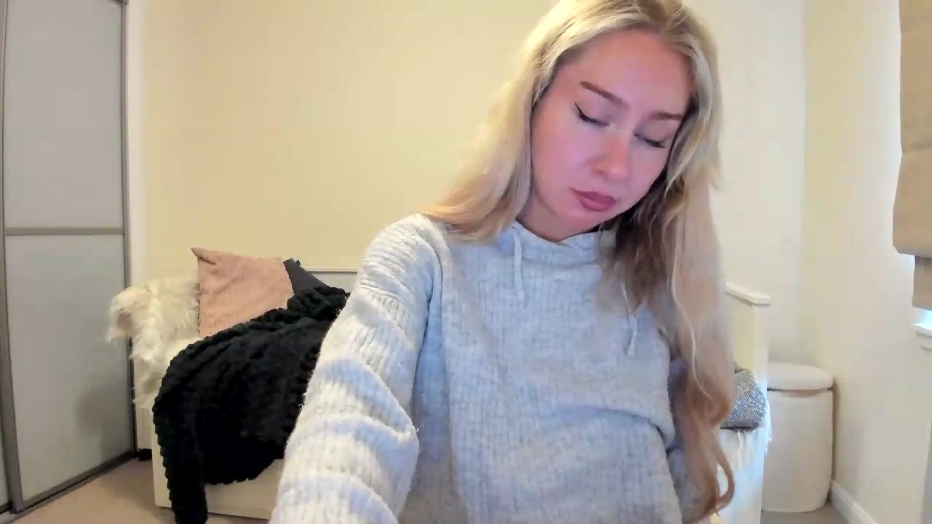 Gallery image thumbnail from British_Cutie's myfreecams stream on, 08/07/2026, 18:34 image 16 of 20