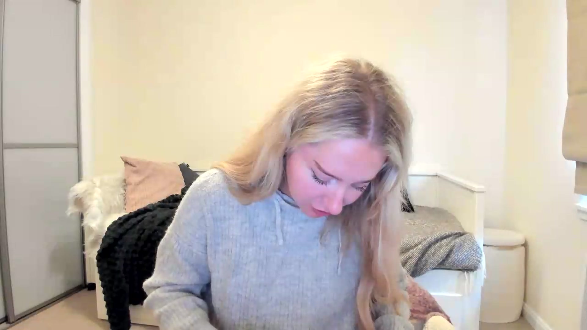 Gallery image thumbnail from British_Cutie's myfreecams stream on, 08/07/2026, 18:34 image 15 of 20