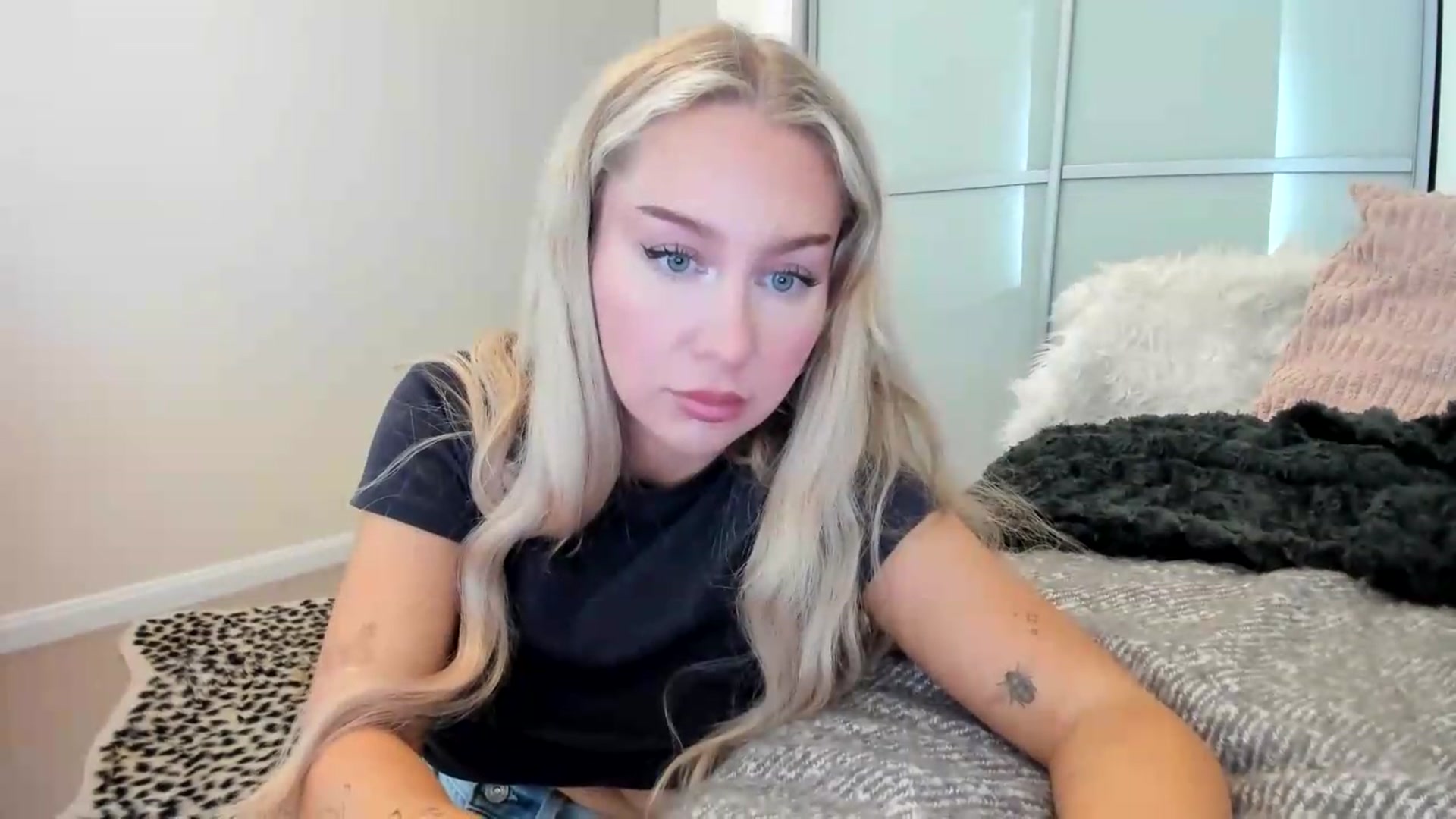 Gallery image thumbnail from British_Cutie's myfreecams stream on, 08/08/2026, 13:13 image 6 of 20