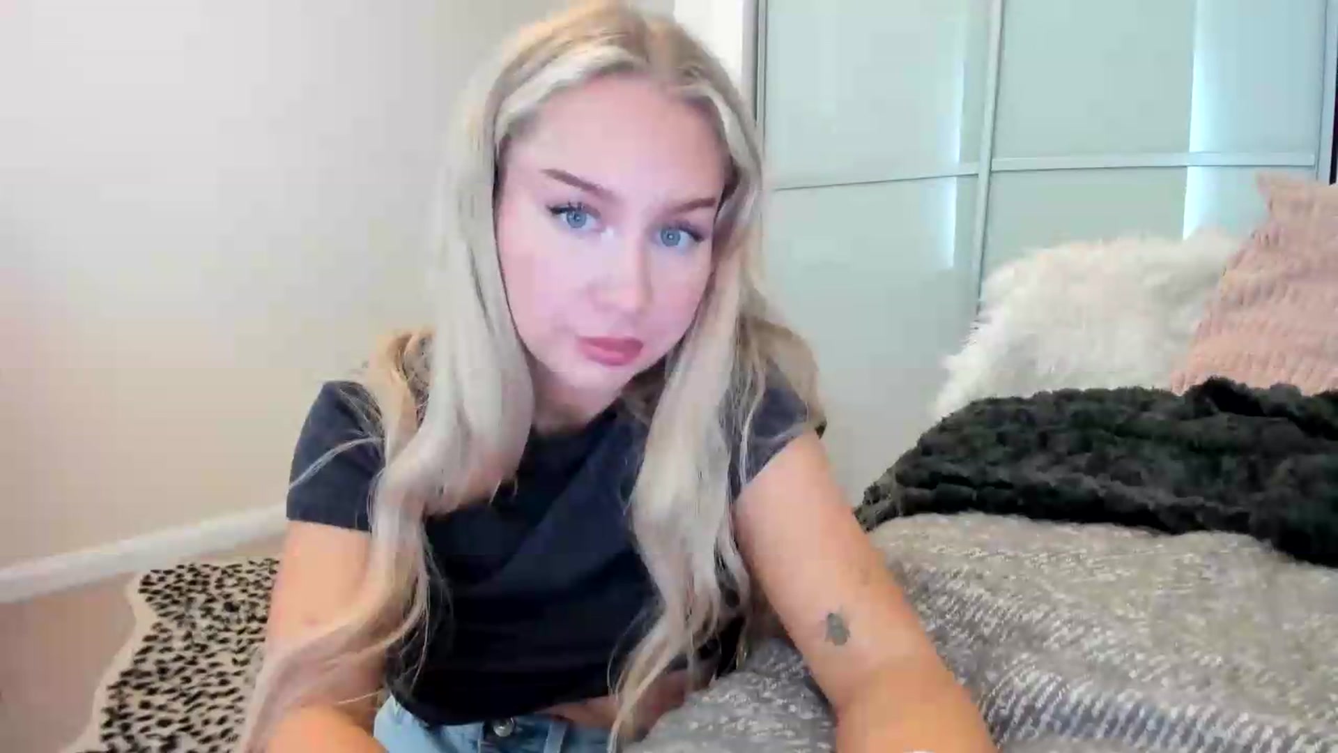 Gallery image thumbnail from British_Cutie's myfreecams stream on, 08/08/2026, 13:13 image 7 of 20