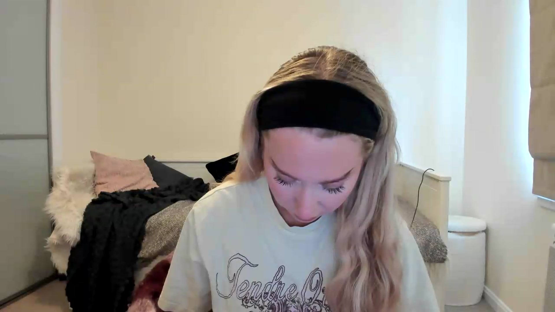 Gallery image thumbnail from British_Cutie's myfreecams stream on, 08/09/2026, 13:08 image 2 of 20