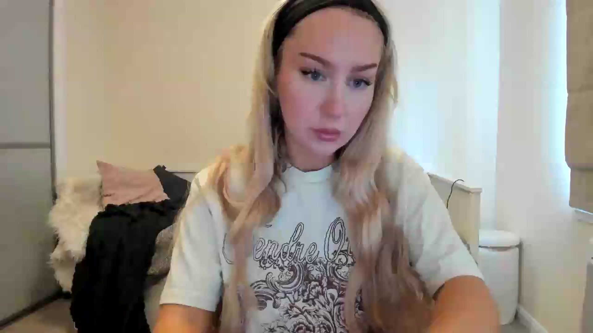 Gallery image thumbnail from British_Cutie's myfreecams stream on, 08/09/2026, 13:08 image 3 of 20