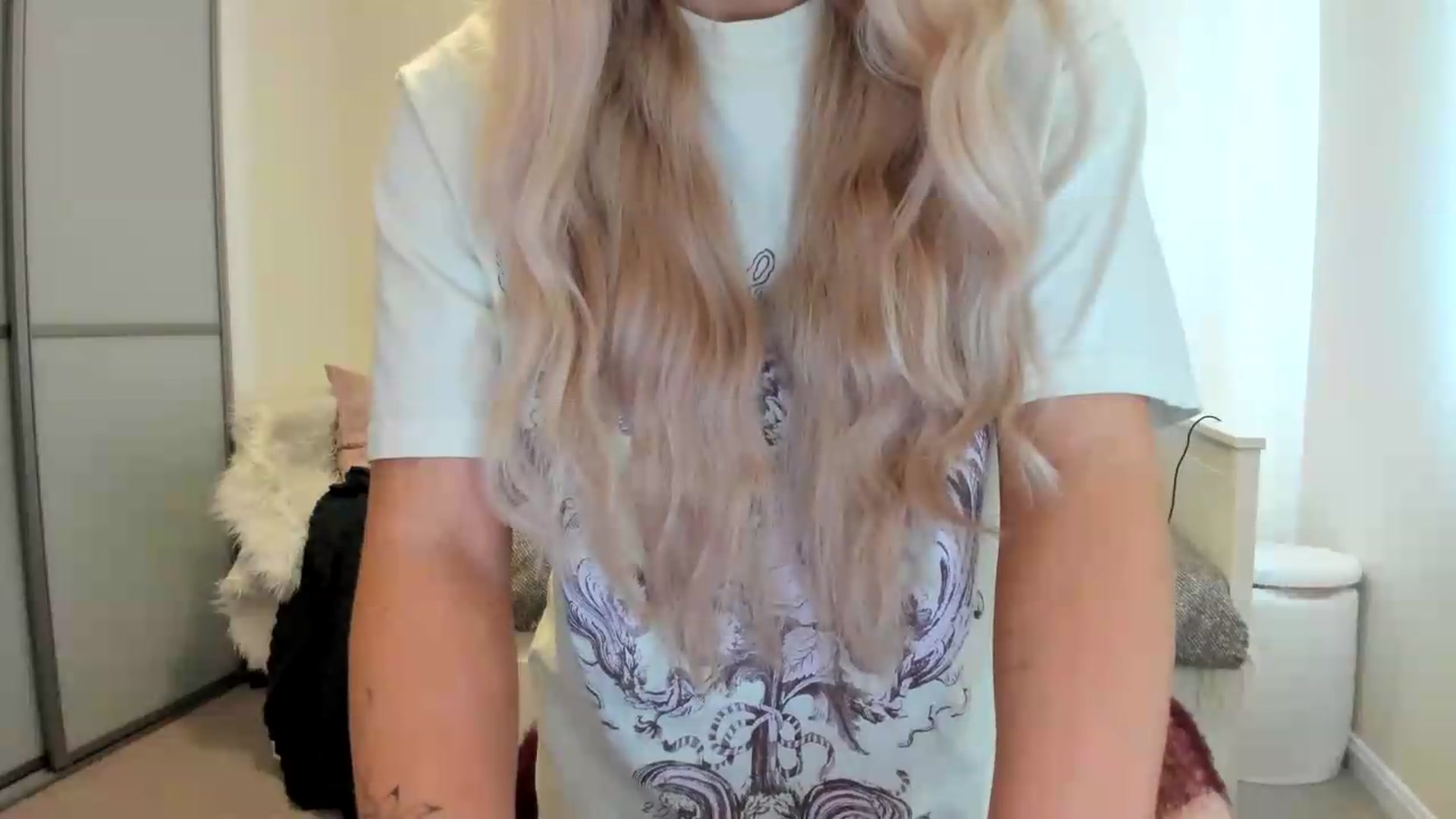 Gallery image thumbnail from British_Cutie's myfreecams stream on, 08/09/2026, 13:08 image 16 of 20