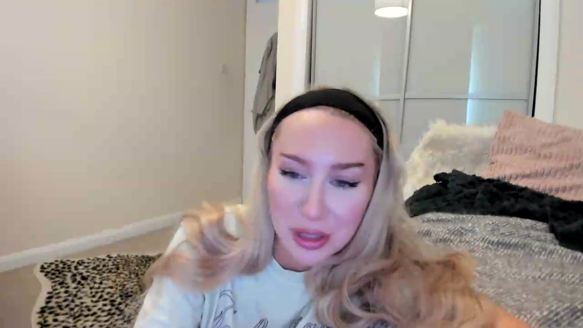 Gallery image thumbnail from British_Cutie's myfreecams stream on, 08/09/2026, 13:44 image 13 of 20