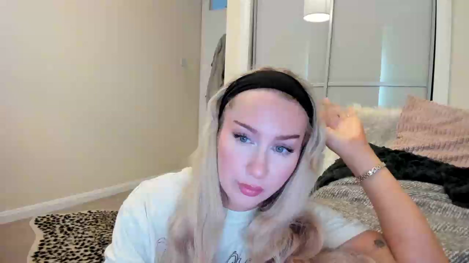 Gallery image thumbnail from British_Cutie's myfreecams stream on, 08/09/2026, 13:44 image 1 of 20