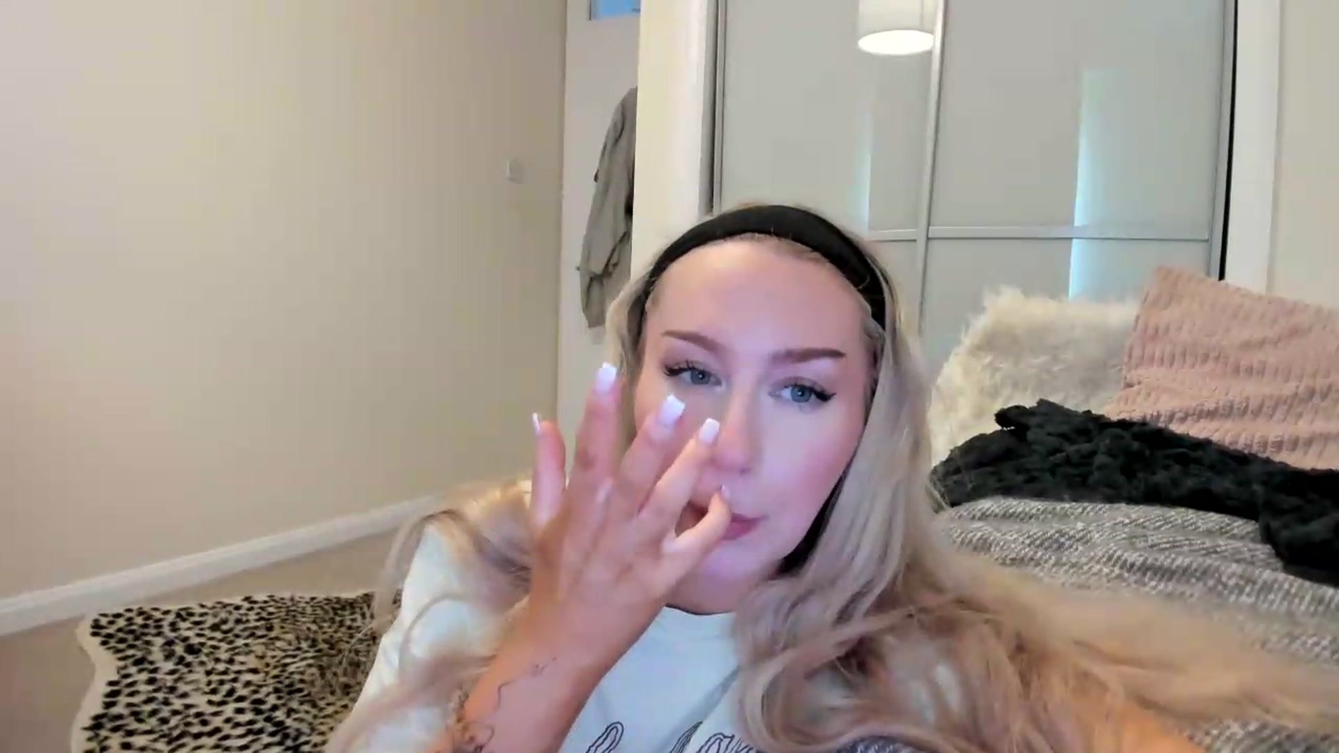 Gallery image thumbnail from British_Cutie's myfreecams stream on, 08/09/2026, 13:44 image 14 of 20