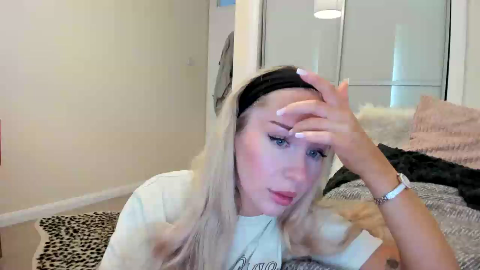 Gallery image thumbnail from British_Cutie's myfreecams stream on, 08/09/2026, 13:44 image 8 of 20