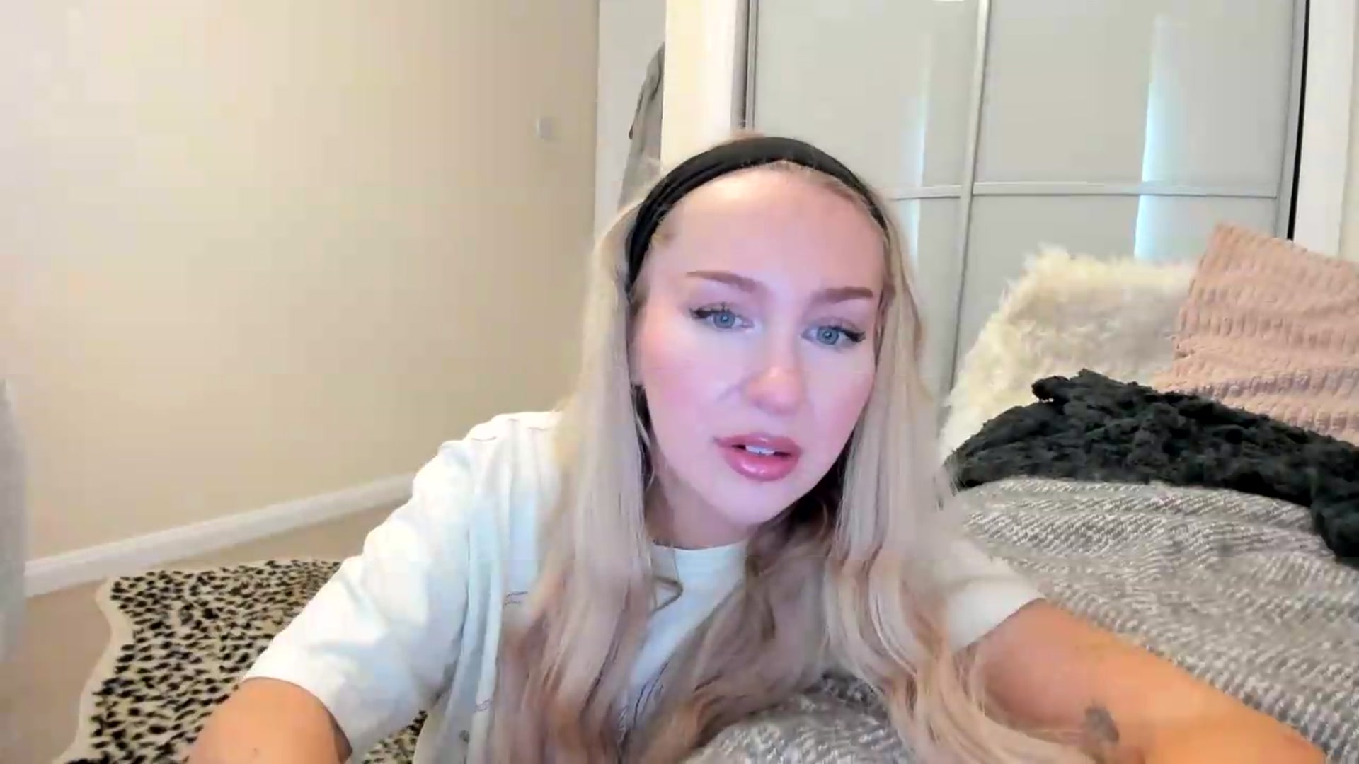 Gallery image thumbnail from British_Cutie's myfreecams stream on, 08/09/2026, 15:03 image 4 of 20