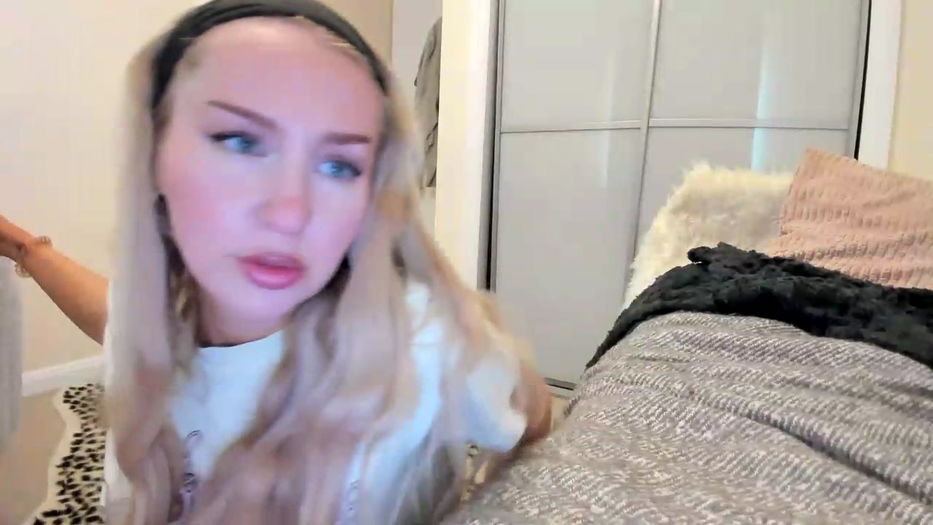 Gallery image thumbnail from British_Cutie's myfreecams stream on, 08/09/2026, 15:03 image 19 of 20