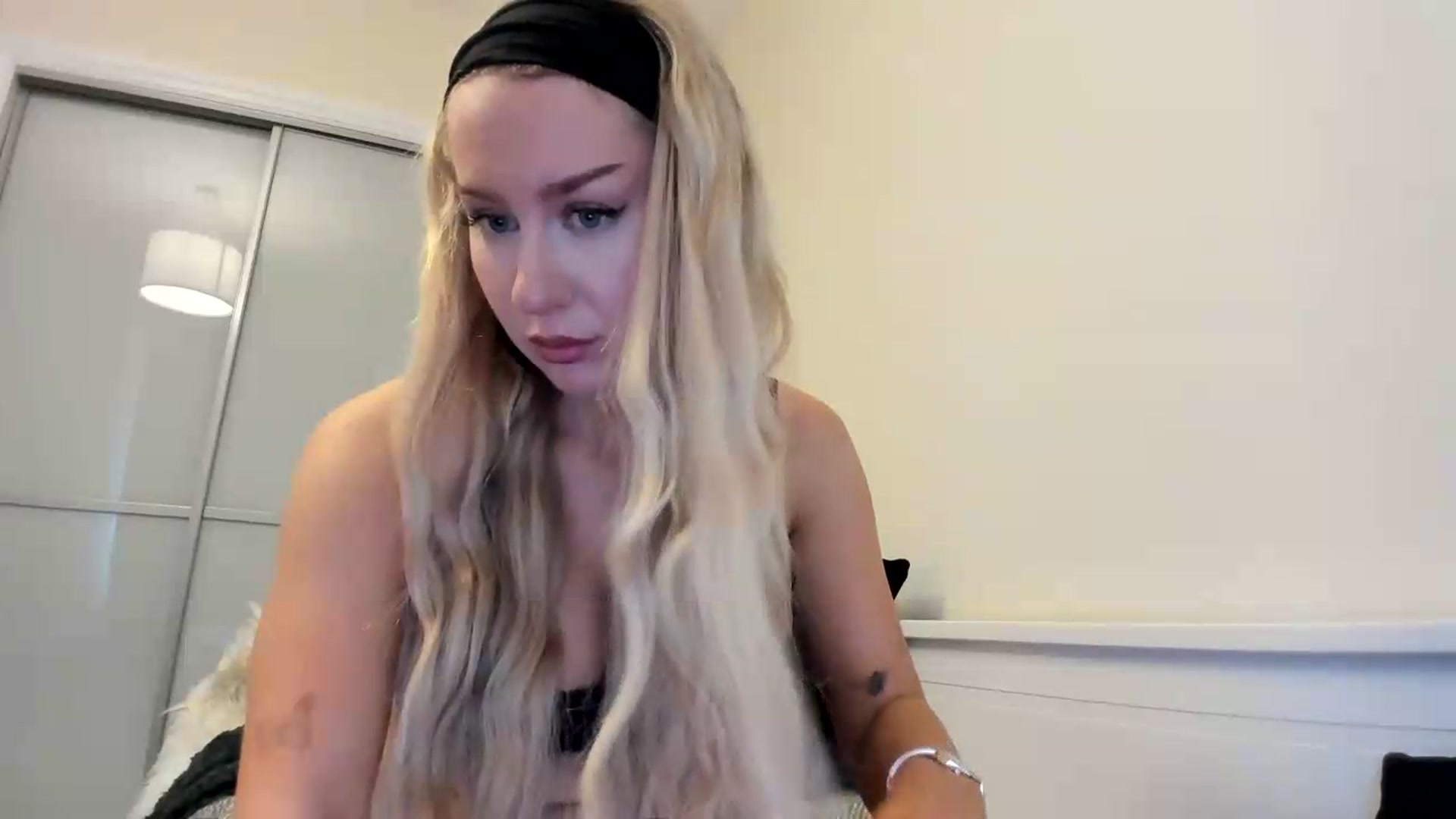 Gallery image thumbnail from British_Cutie's myfreecams stream on, 08/09/2026, 18:30 image 3 of 20