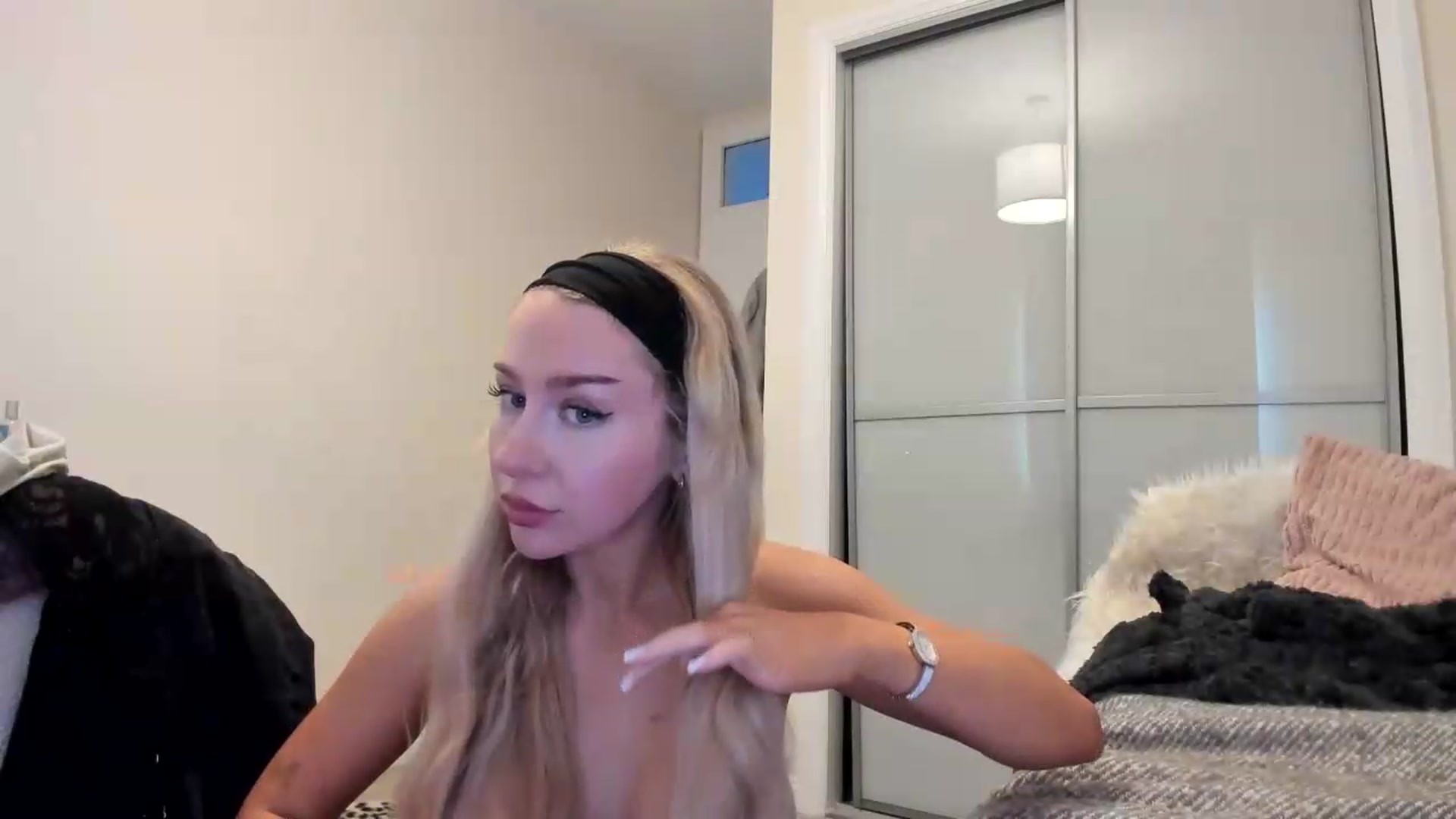 Gallery image thumbnail from British_Cutie's myfreecams stream on, 08/09/2026, 18:30 image 16 of 20