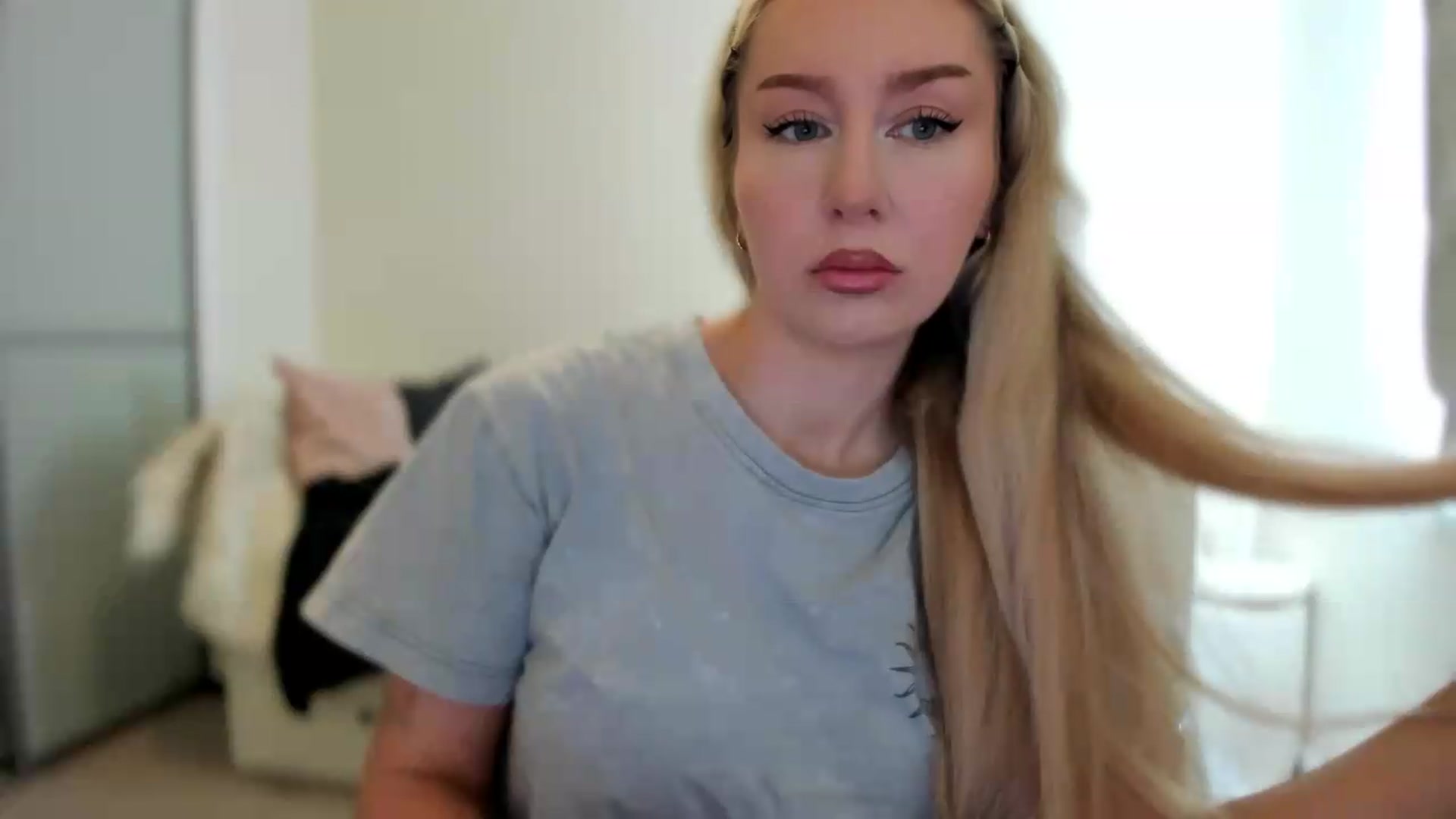 Gallery image thumbnail from British_Cutie's myfreecams stream on, 08/10/2026, 15:49 image 4 of 20