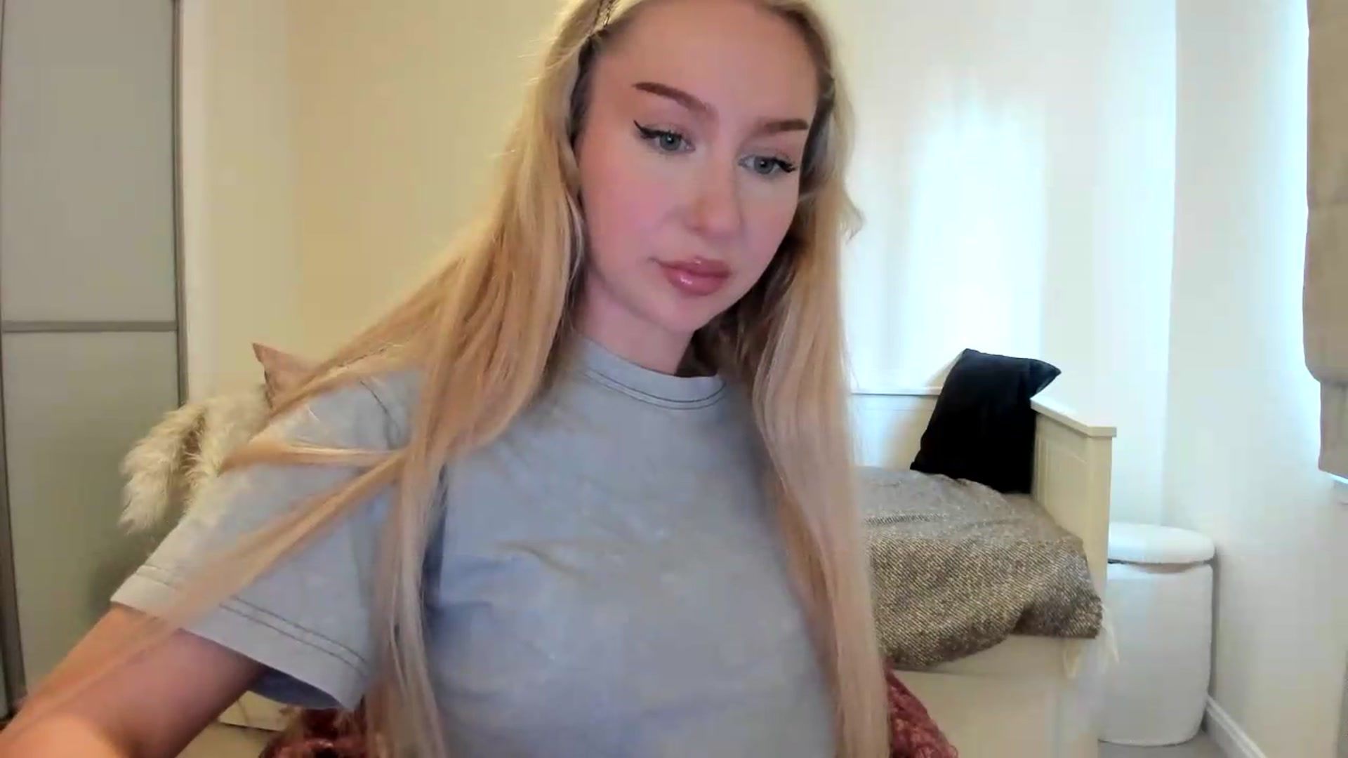 Gallery image thumbnail from British_Cutie's myfreecams stream on, 08/10/2026, 17:20 image 3 of 20