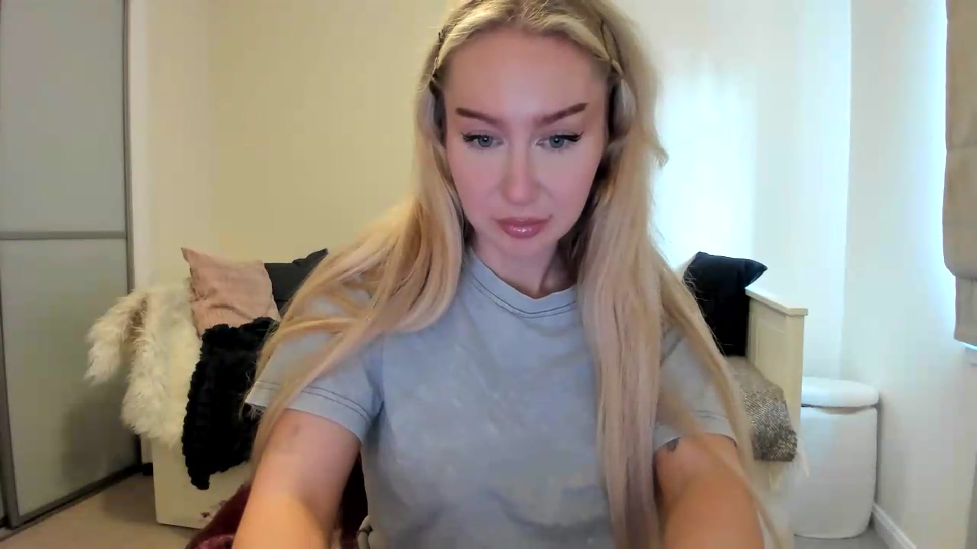 Gallery image thumbnail from British_Cutie's myfreecams stream on, 08/10/2026, 17:20 image 2 of 20