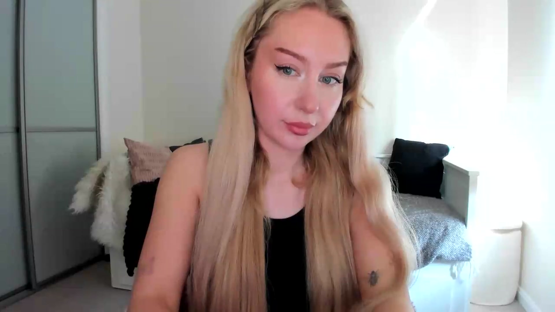 Gallery image thumbnail from British_Cutie's myfreecams stream on, 08/11/2026, 16:05 image 4 of 20