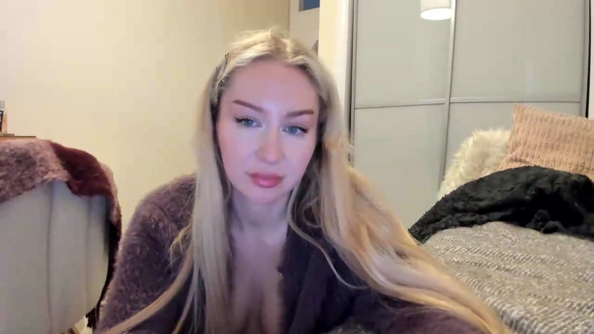 Gallery image thumbnail from British_Cutie's myfreecams stream on, 08/11/2026, 20:11 image 7 of 20