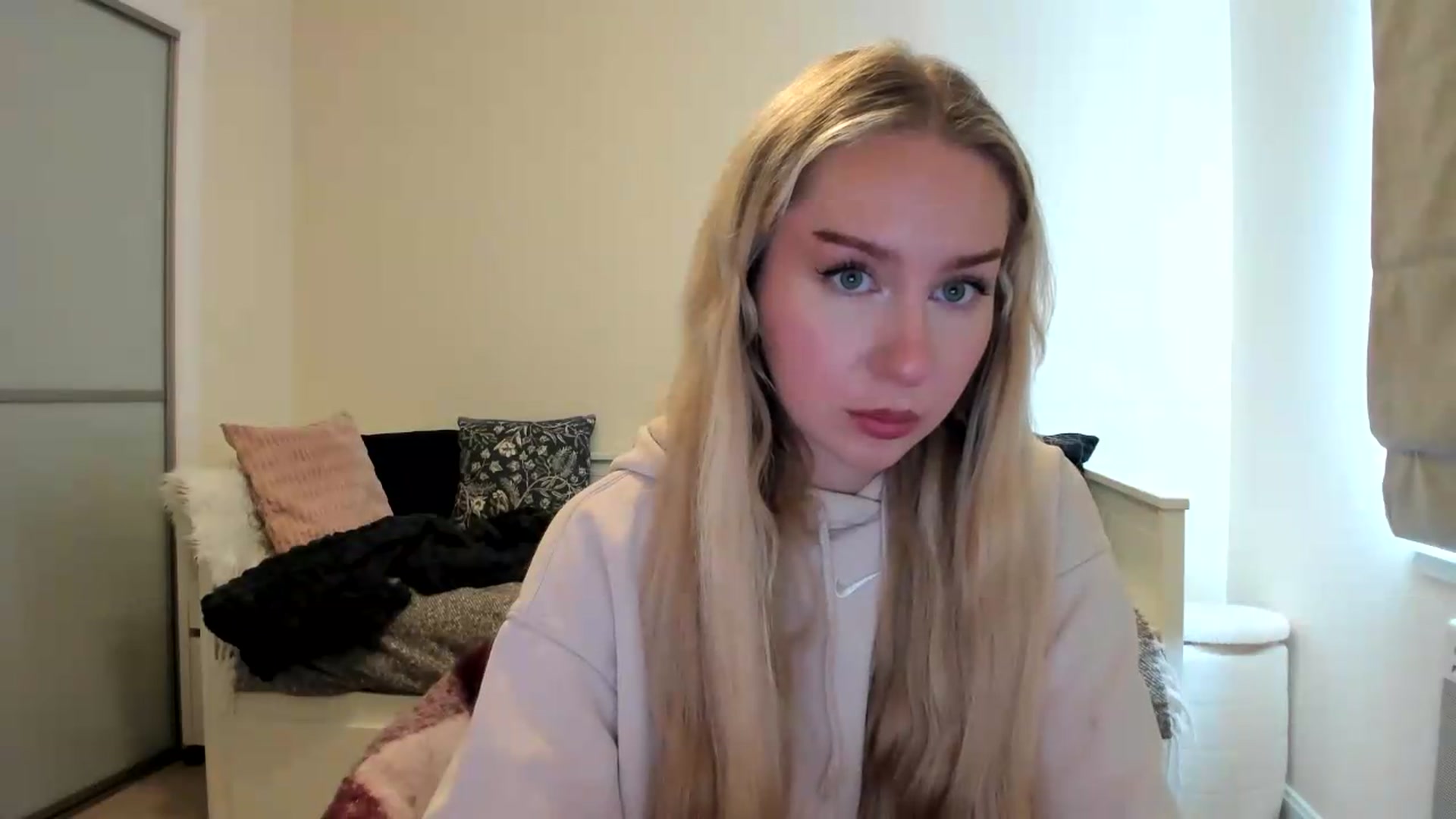 Gallery image thumbnail from British_Cutie's myfreecams stream on, 08/12/2026, 11:29 image 14 of 20