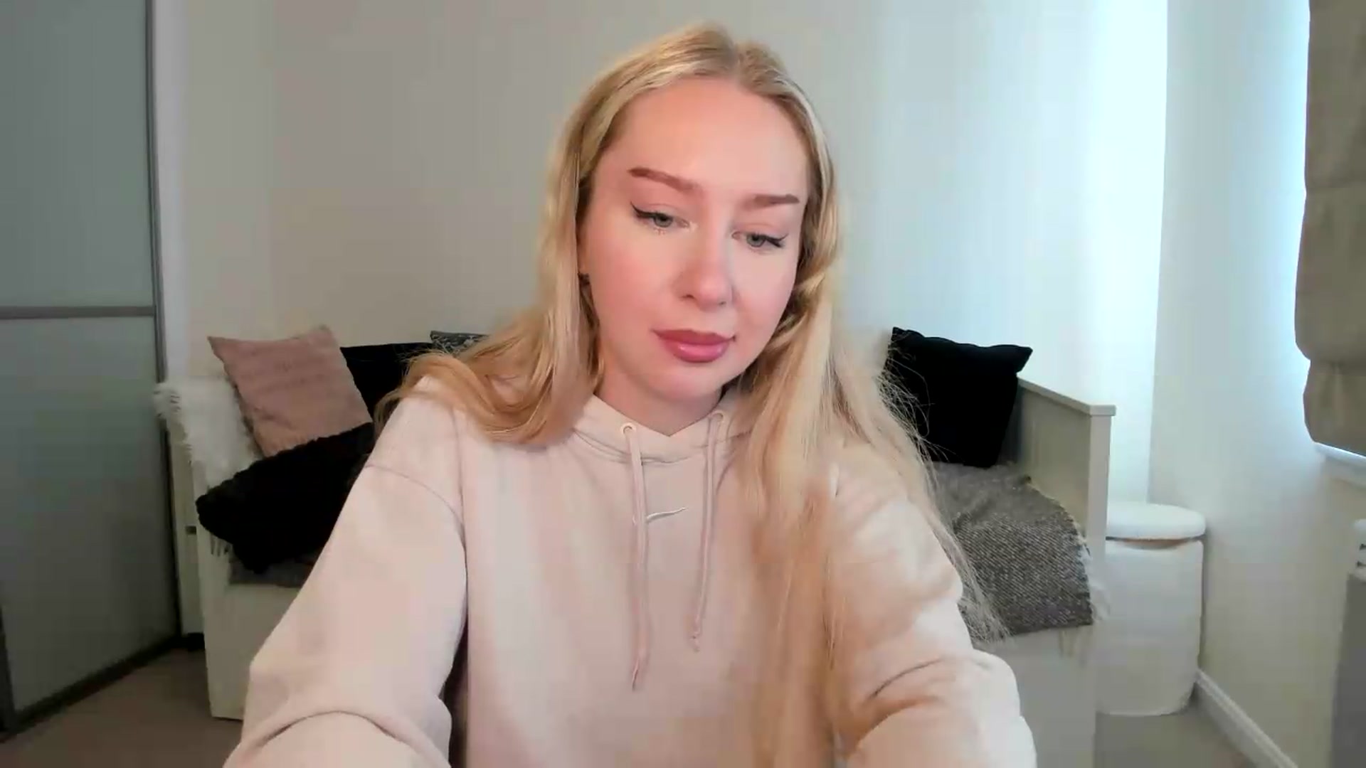 Gallery image thumbnail from British_Cutie's myfreecams stream on, 08/12/2026, 11:29 image 6 of 20
