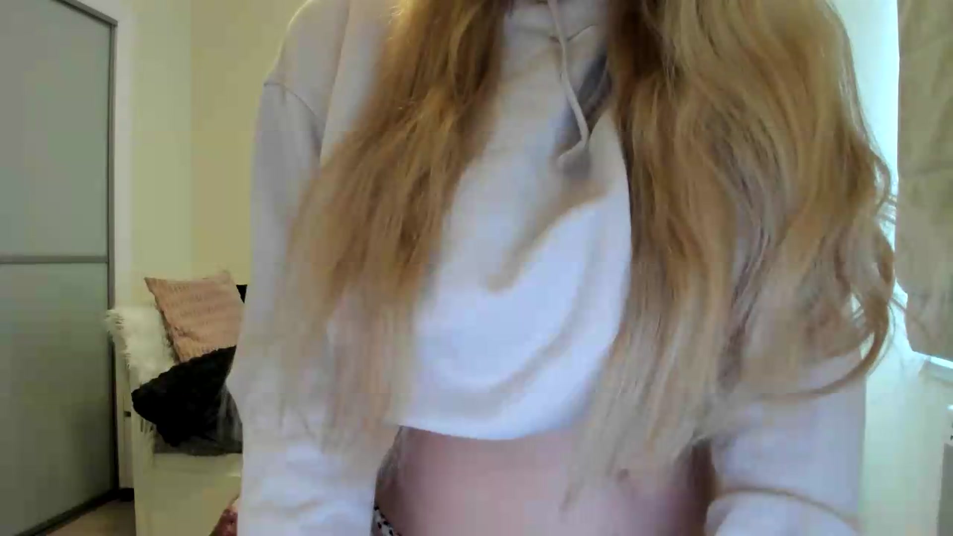Gallery image thumbnail from British_Cutie's myfreecams stream on, 08/12/2026, 11:29 image 15 of 20