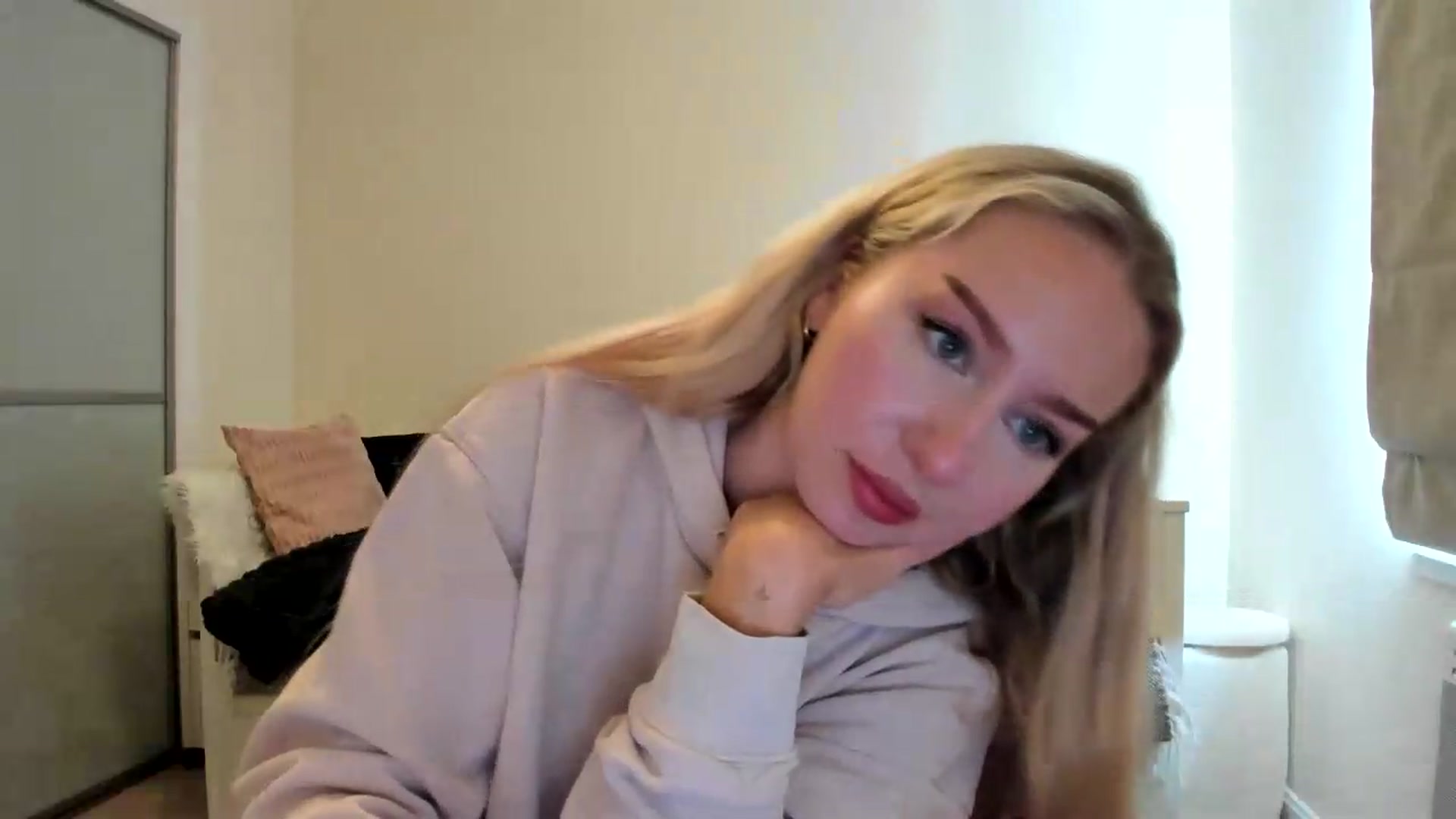 Gallery image thumbnail from British_Cutie's myfreecams stream on, 08/12/2026, 11:29 image 19 of 20