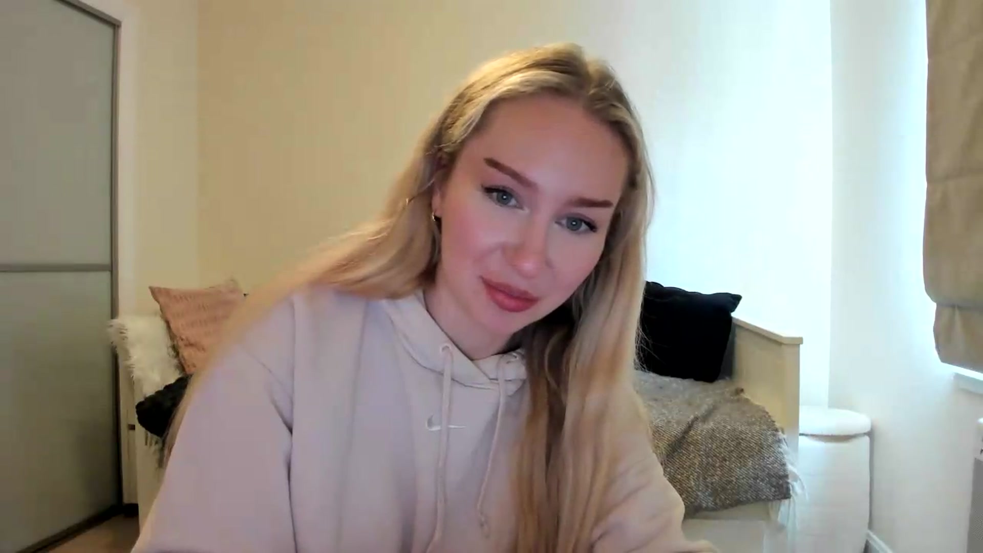 Gallery image thumbnail from British_Cutie's myfreecams stream on, 08/12/2026, 11:29 image 20 of 20