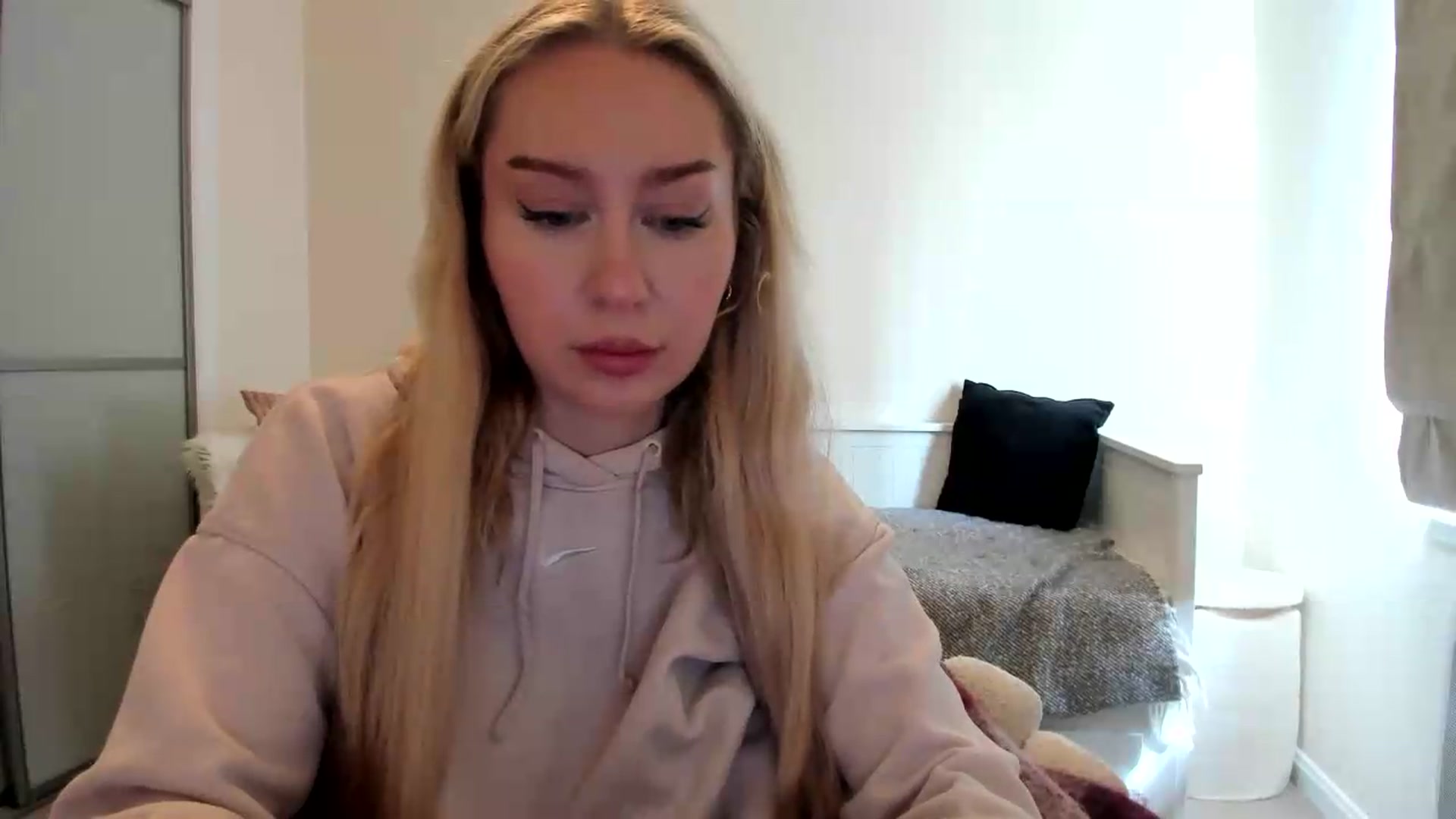 Gallery image thumbnail from British_Cutie's myfreecams stream on, 08/12/2026, 13:44 image 19 of 20