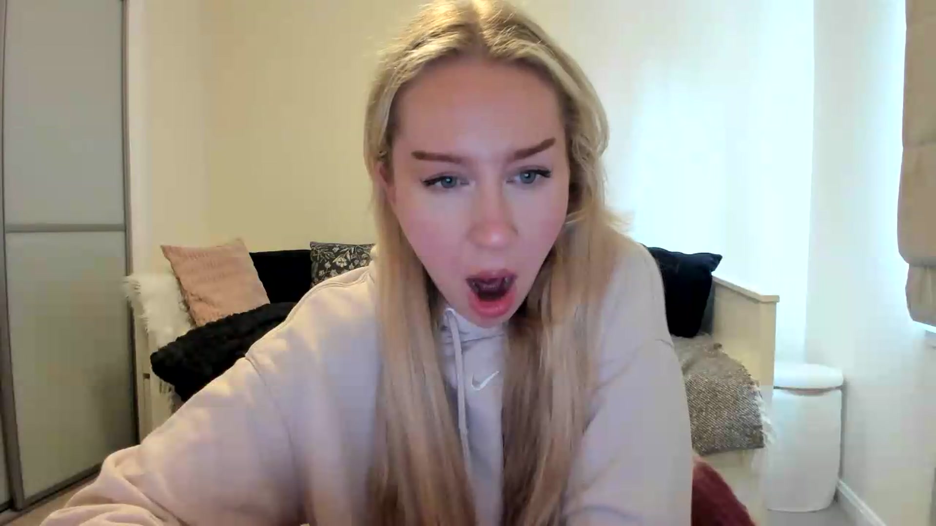 Gallery image thumbnail from British_Cutie's myfreecams stream on, 08/12/2026, 13:44 image 5 of 20