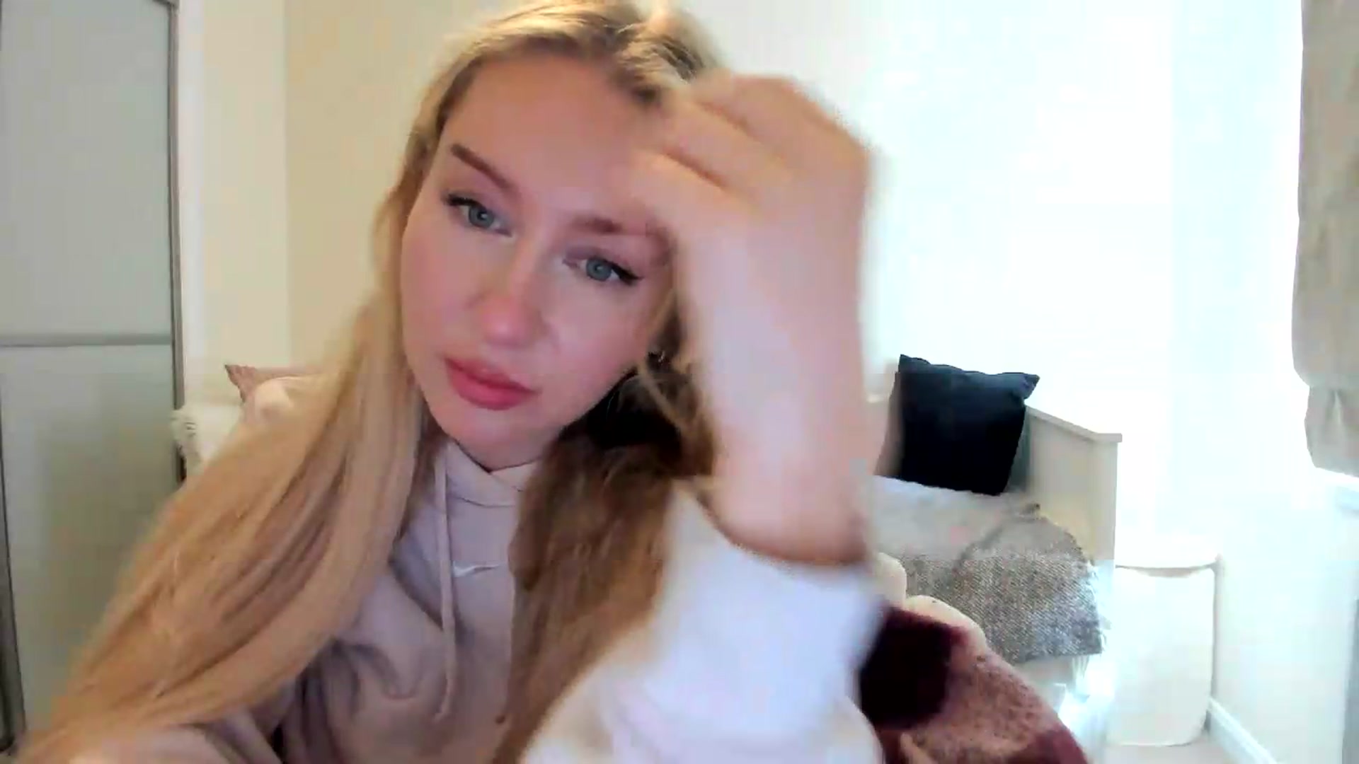 Gallery image thumbnail from British_Cutie's myfreecams stream on, 08/12/2026, 13:44 image 18 of 20