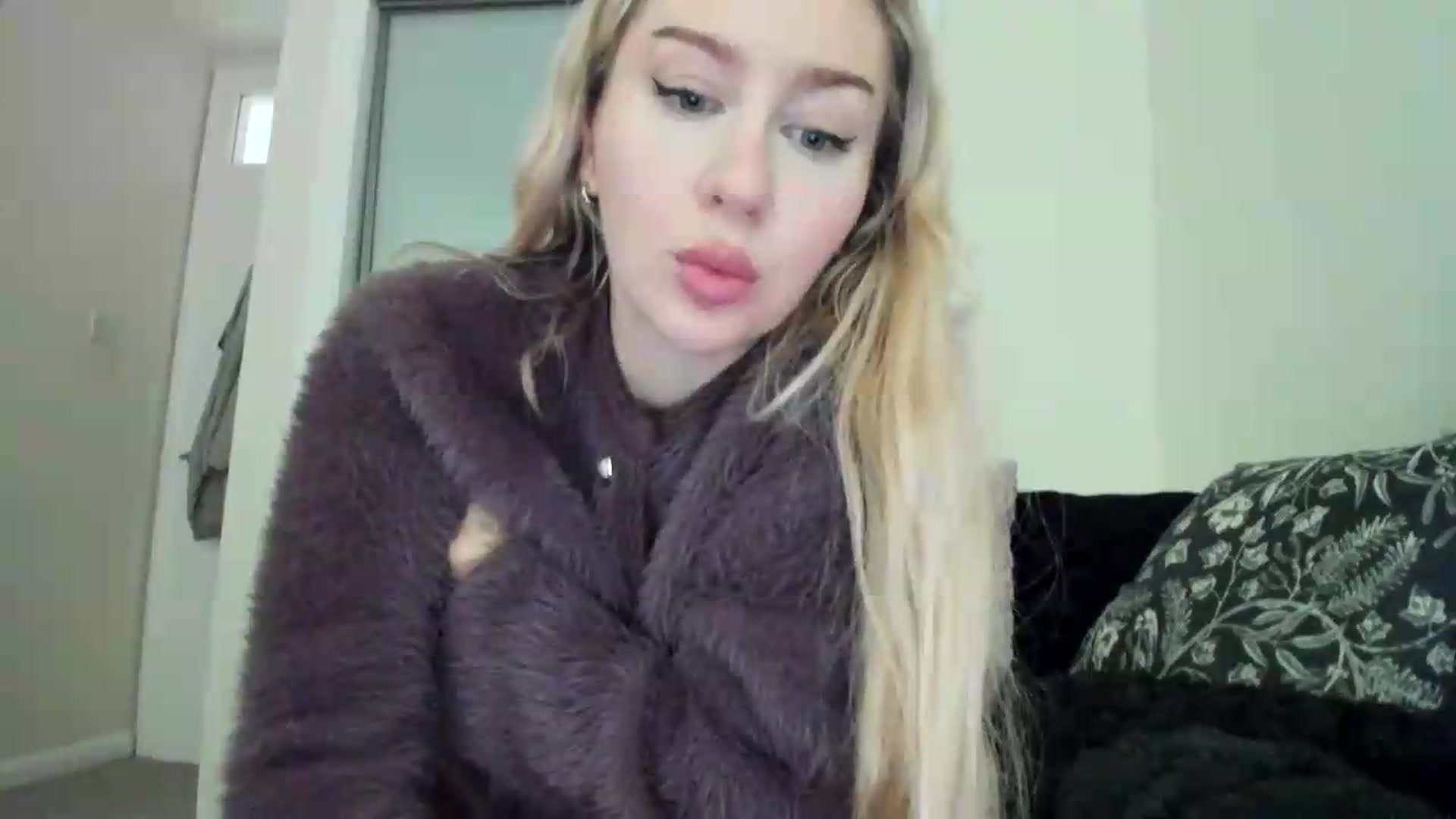 Gallery image thumbnail from British_Cutie's myfreecams stream on, 08/12/2026, 17:47 image 8 of 20