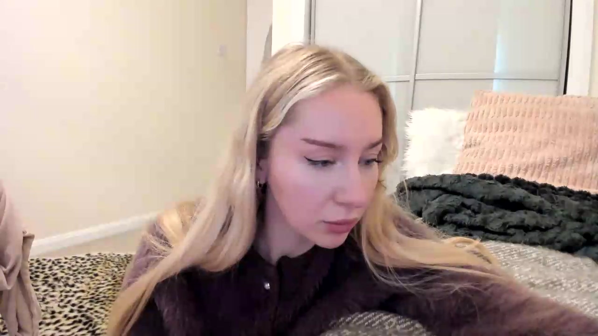 Gallery image thumbnail from British_Cutie's myfreecams stream on, 08/12/2026, 17:47 image 16 of 20