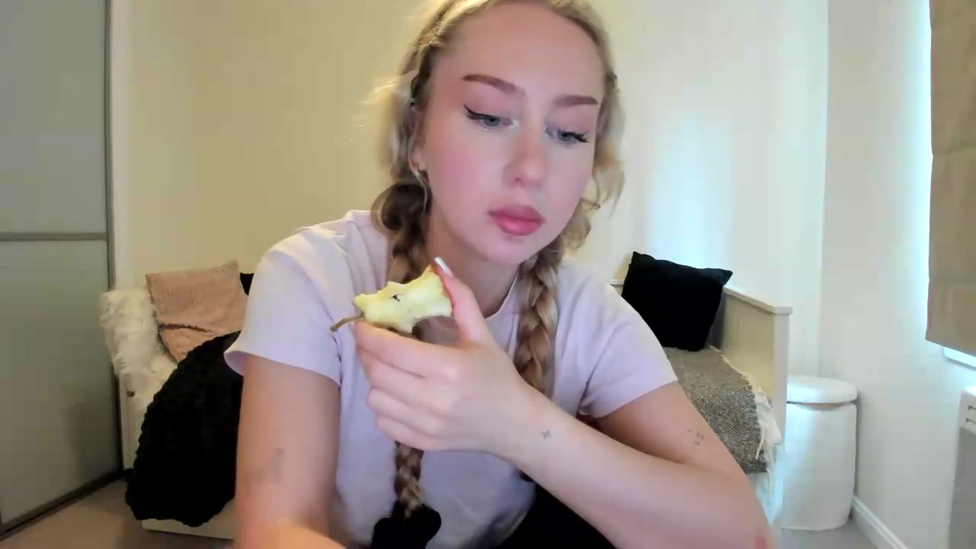 Gallery image thumbnail from British_Cutie's myfreecams stream on, 08/13/2026, 14:15 image 5 of 20