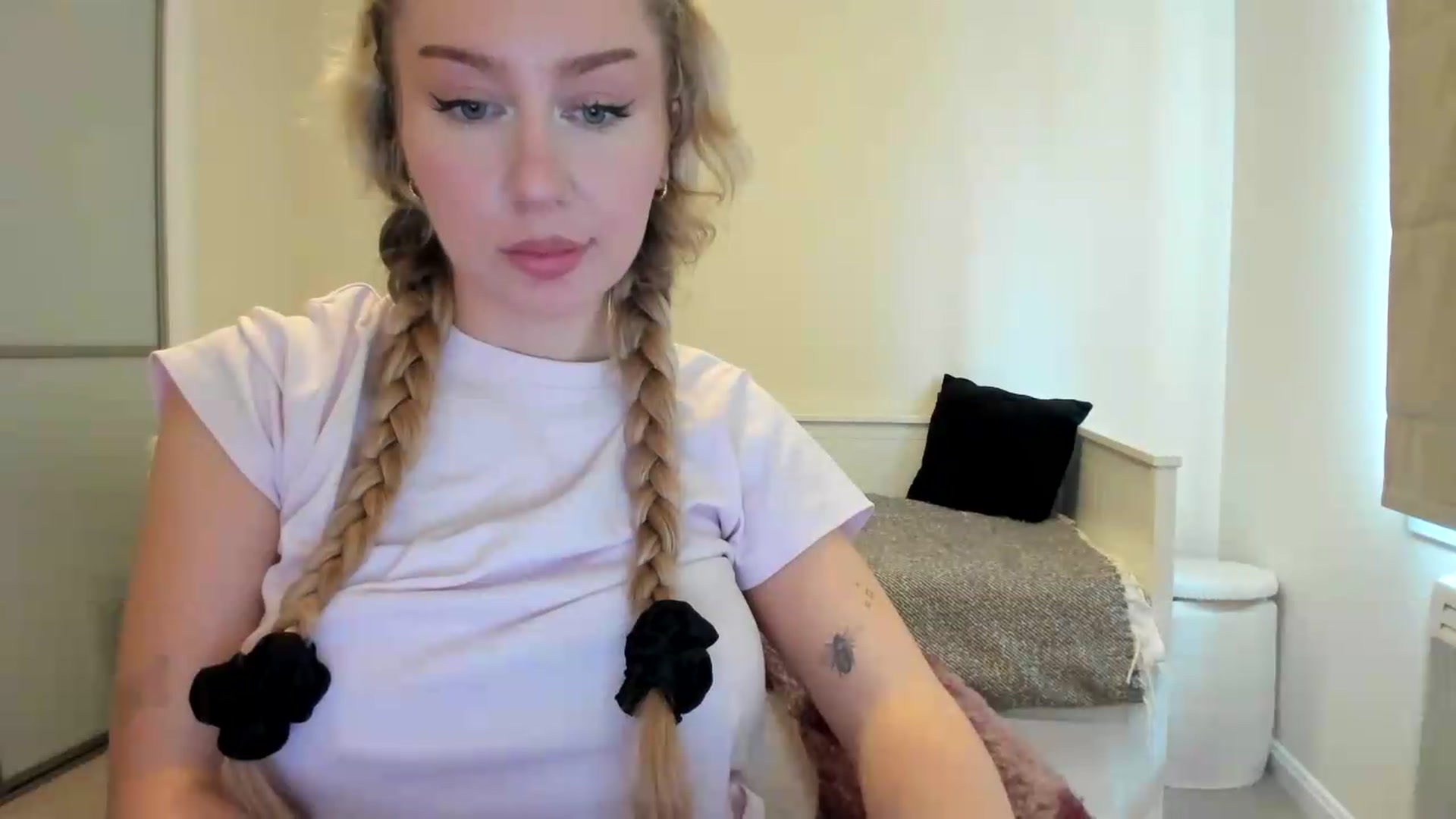 Gallery image thumbnail from British_Cutie's myfreecams stream on, 08/13/2026, 14:15 image 14 of 20