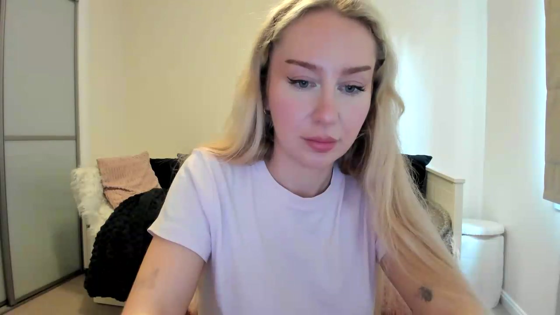 Gallery image thumbnail from British_Cutie's myfreecams stream on, 08/13/2026, 17:20 image 12 of 20
