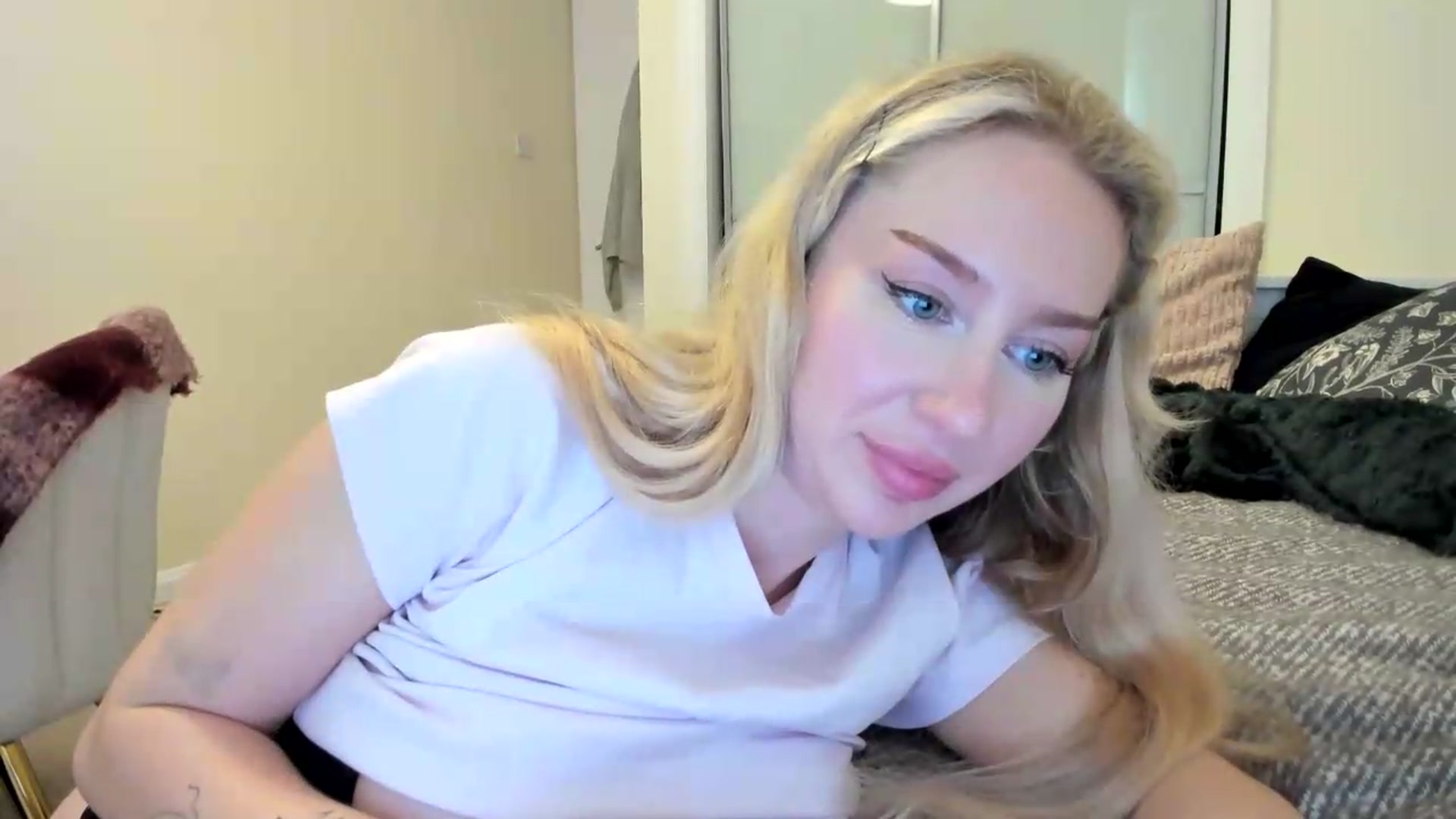 Gallery image thumbnail from British_Cutie's myfreecams stream on, 08/13/2026, 18:49 image 2 of 20