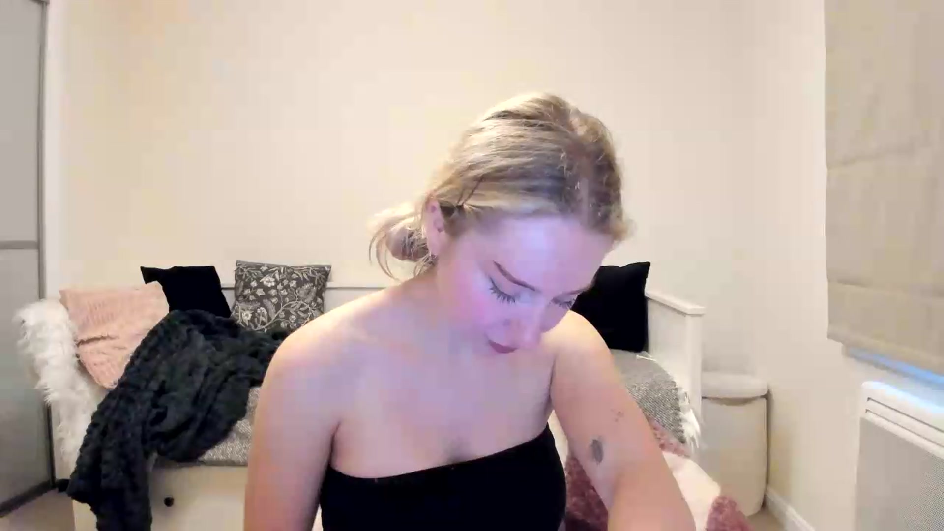 Gallery image thumbnail from British_Cutie's myfreecams stream on, 08/13/2026, 19:56 image 6 of 20