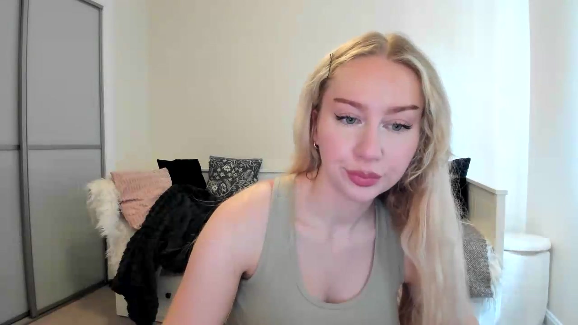 Gallery image thumbnail from British_Cutie's myfreecams stream on, 08/14/2026, 13:26 image 17 of 20